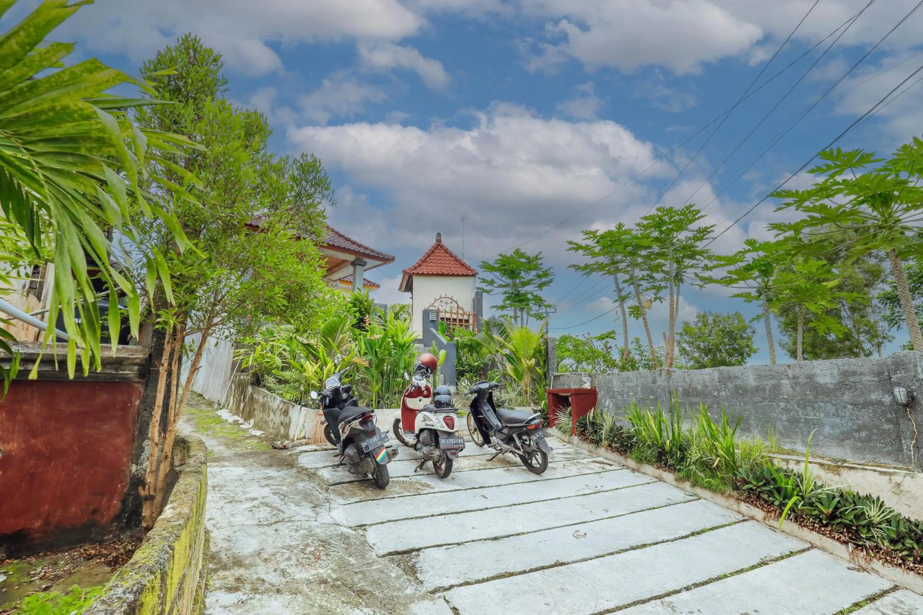 Parking in The Salang Guest House