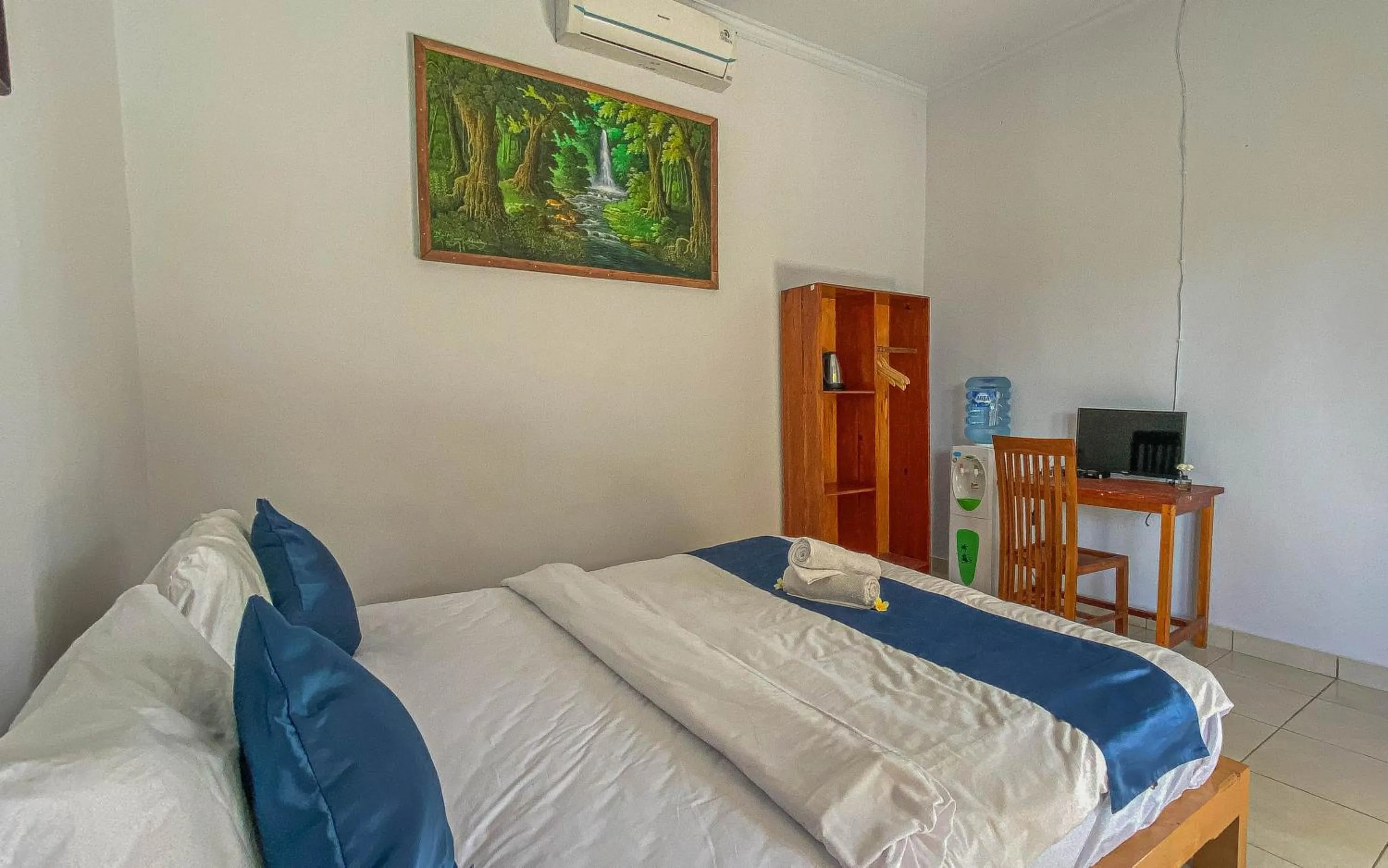 Bed in The Salang Guest House