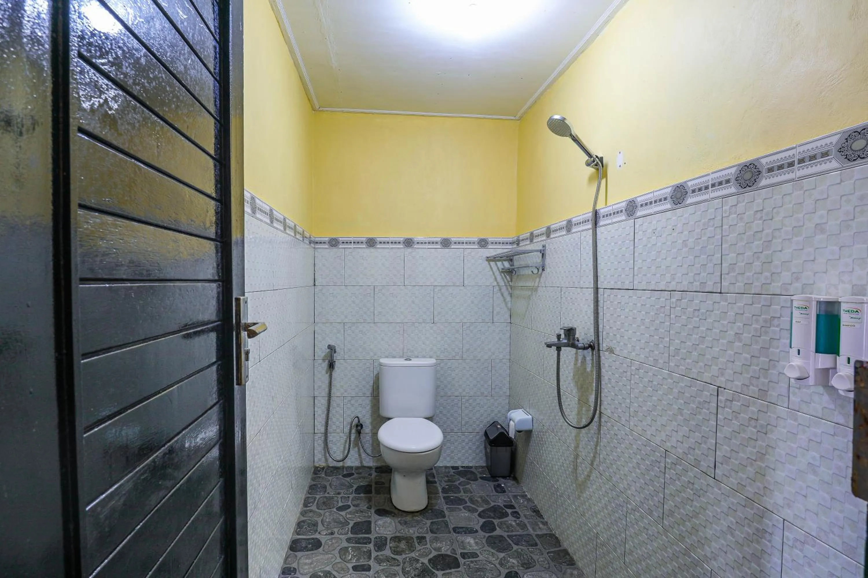 Shower in The Salang Guest House