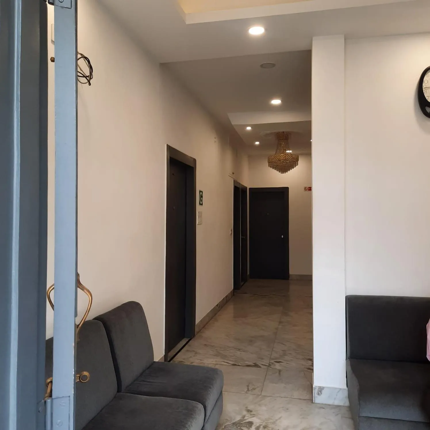 Seating area in Hotel Nisha Nest, Bhopal