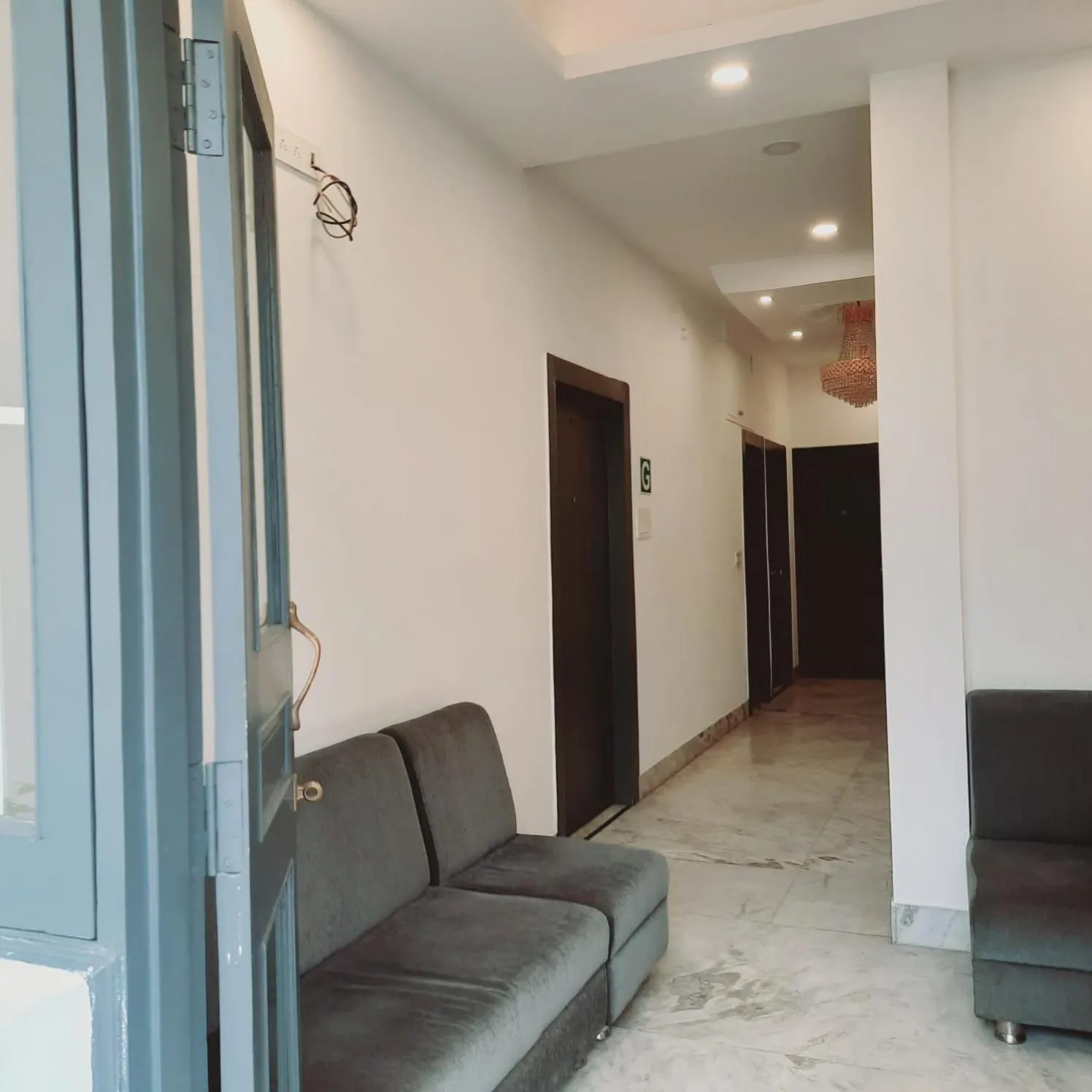 Seating area in Hotel Nisha Nest, Bhopal