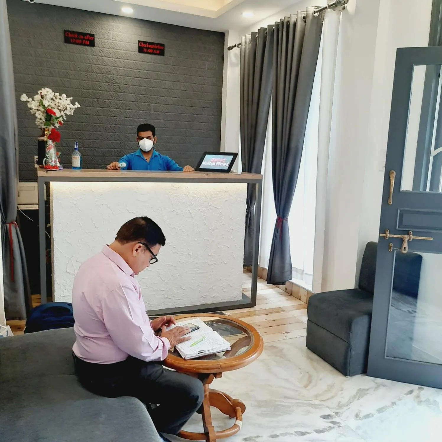 TV and multimedia in Hotel Nisha Nest, Bhopal