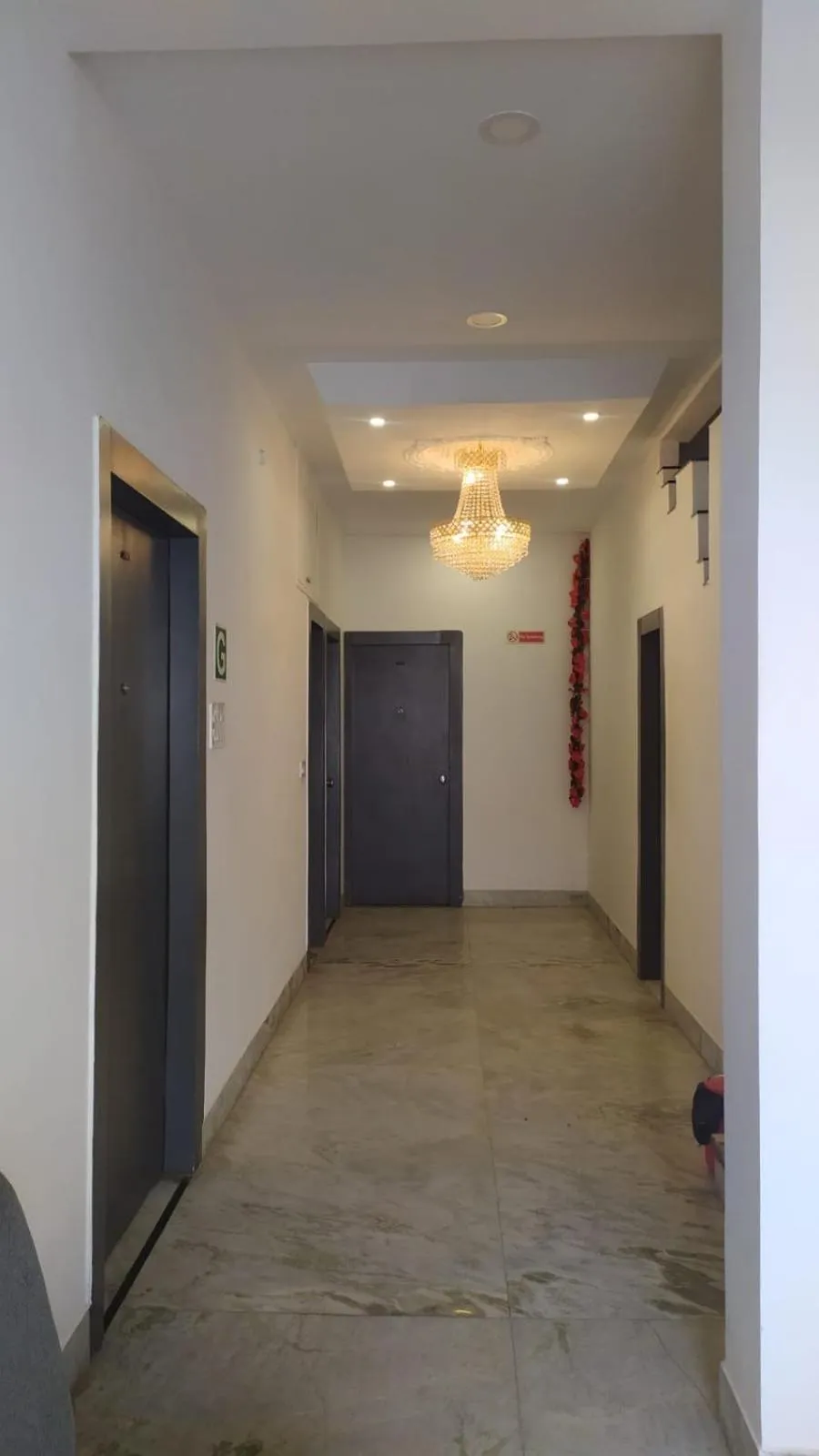 Lobby or reception in Hotel Nisha Nest, Bhopal