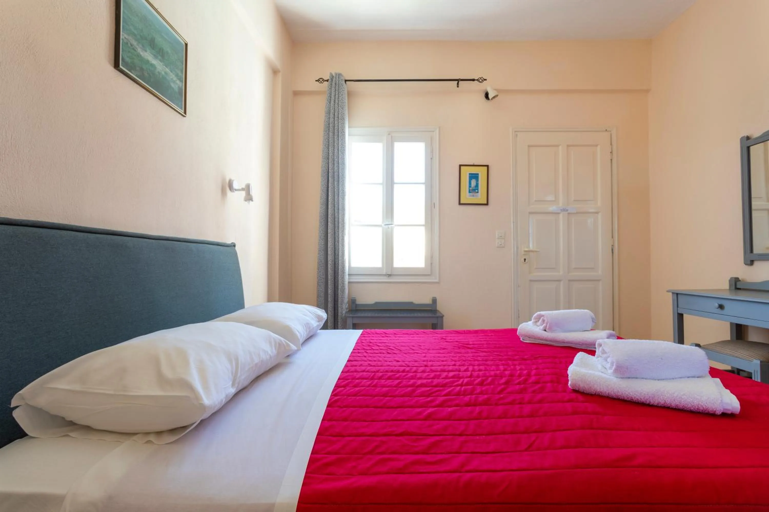 Bed in Vanas Apartments