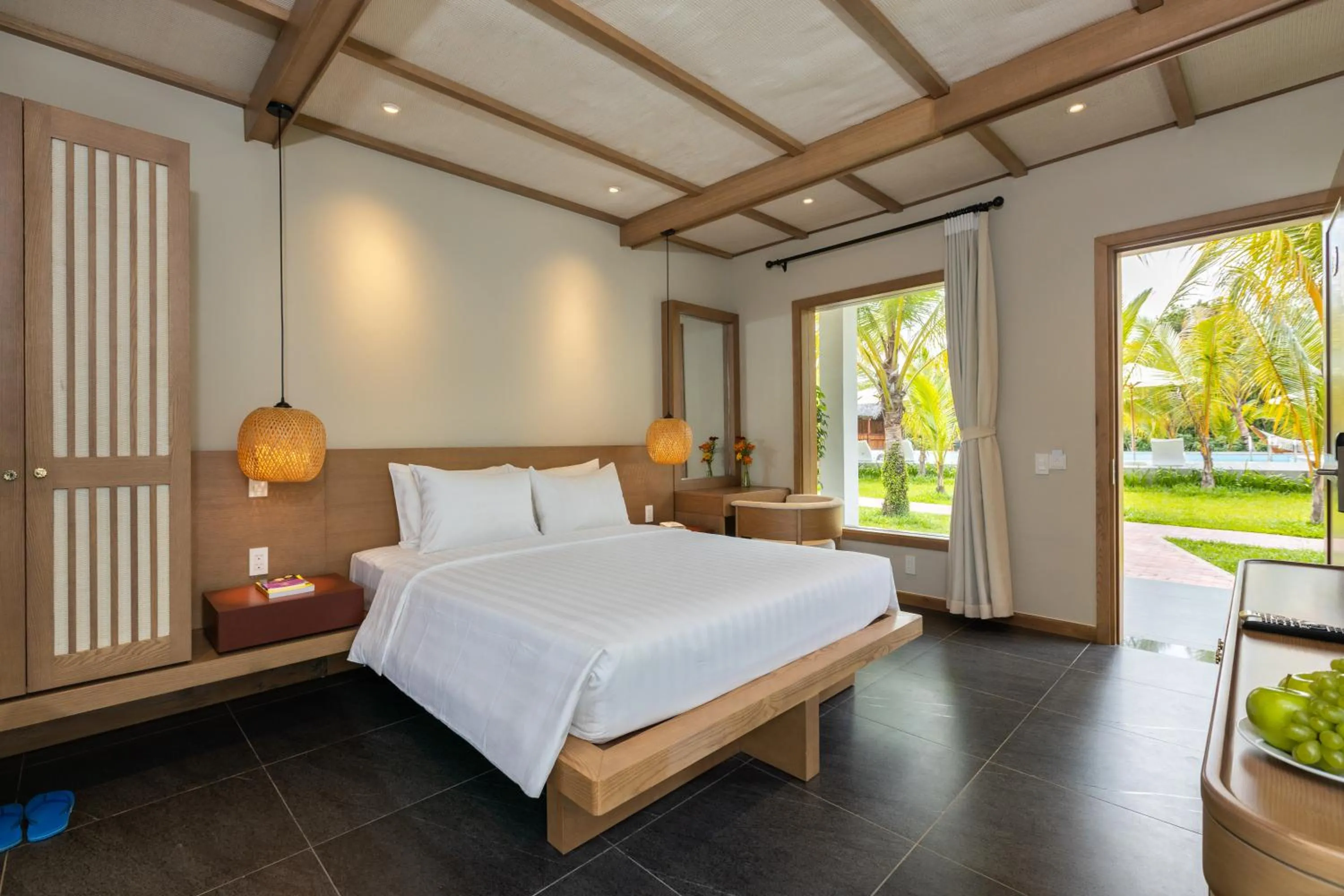 Bed in Coco Garden Resort