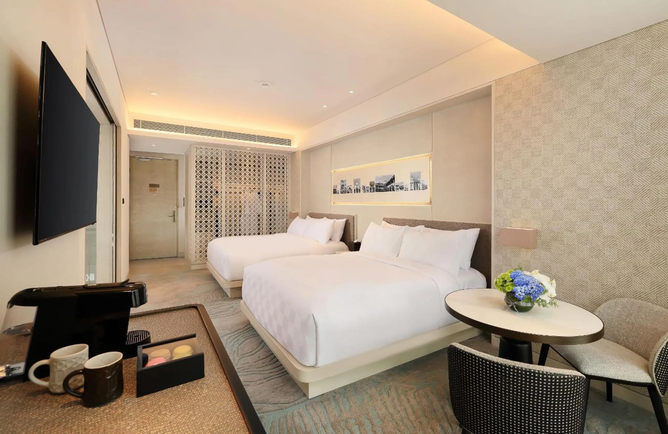 Property building, Bed in Padma Hotel Semarang