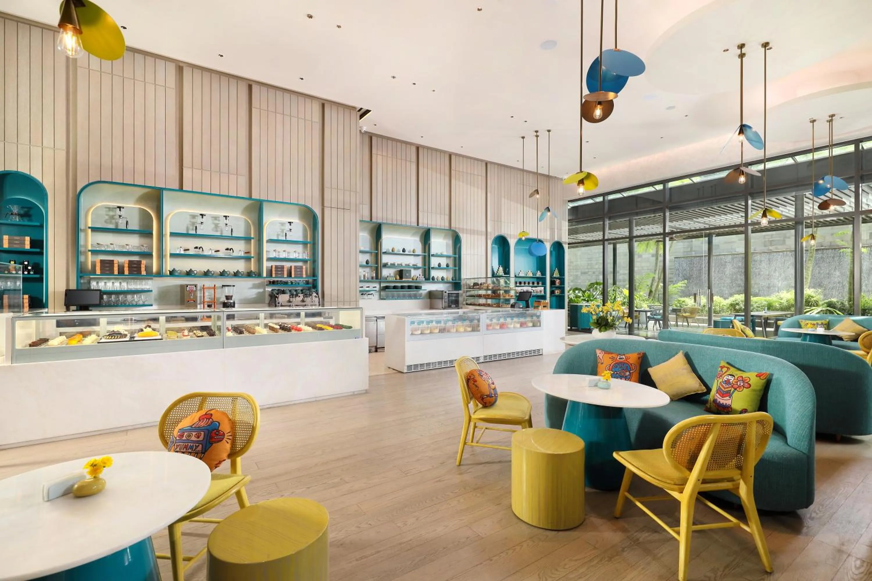 Restaurant/places to eat in Padma Hotel Semarang