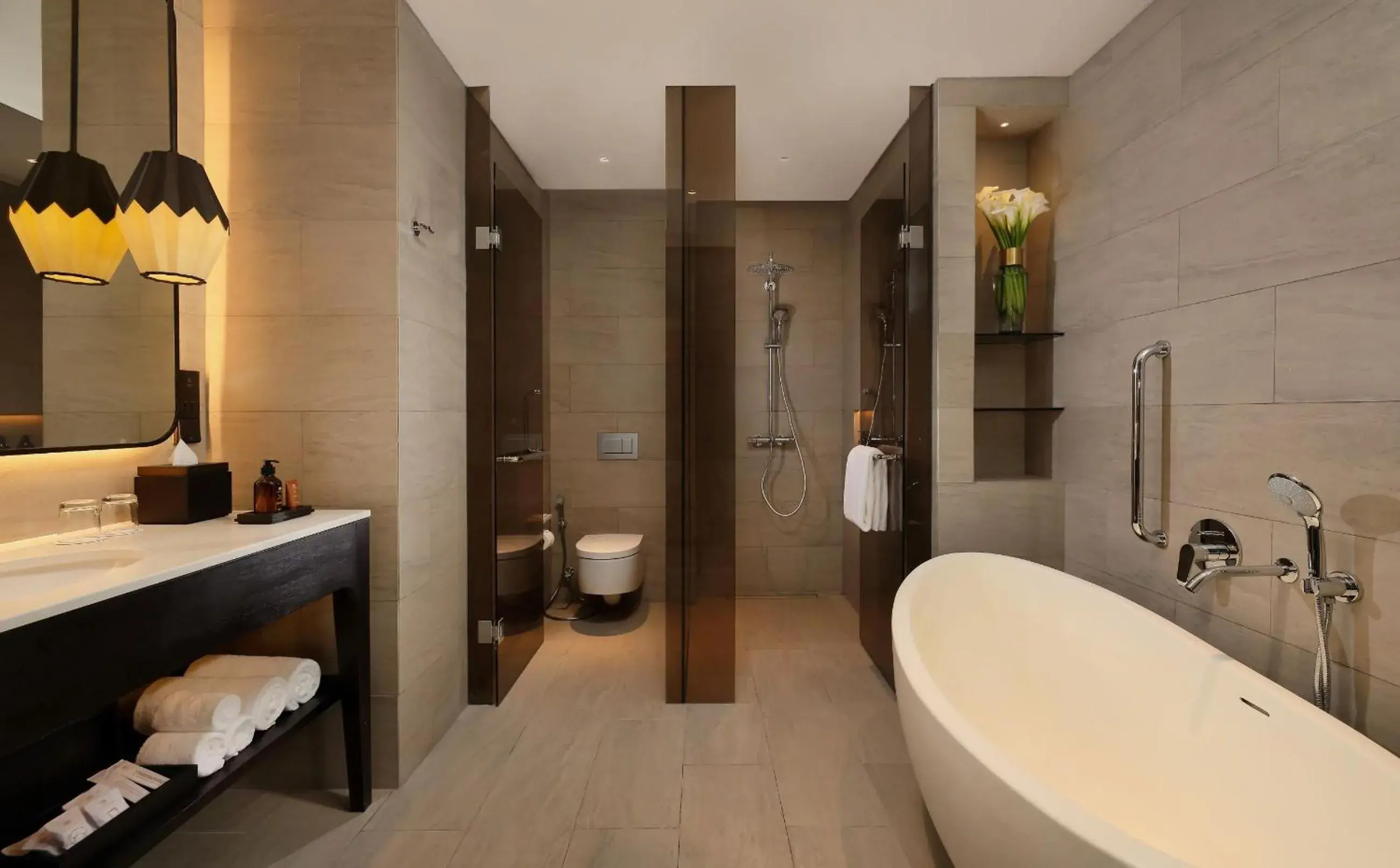 Grand Deluxe Club King Room in Padma Hotel Semarang Grand Deluxe Club King Room in Padma Hotel Semarang