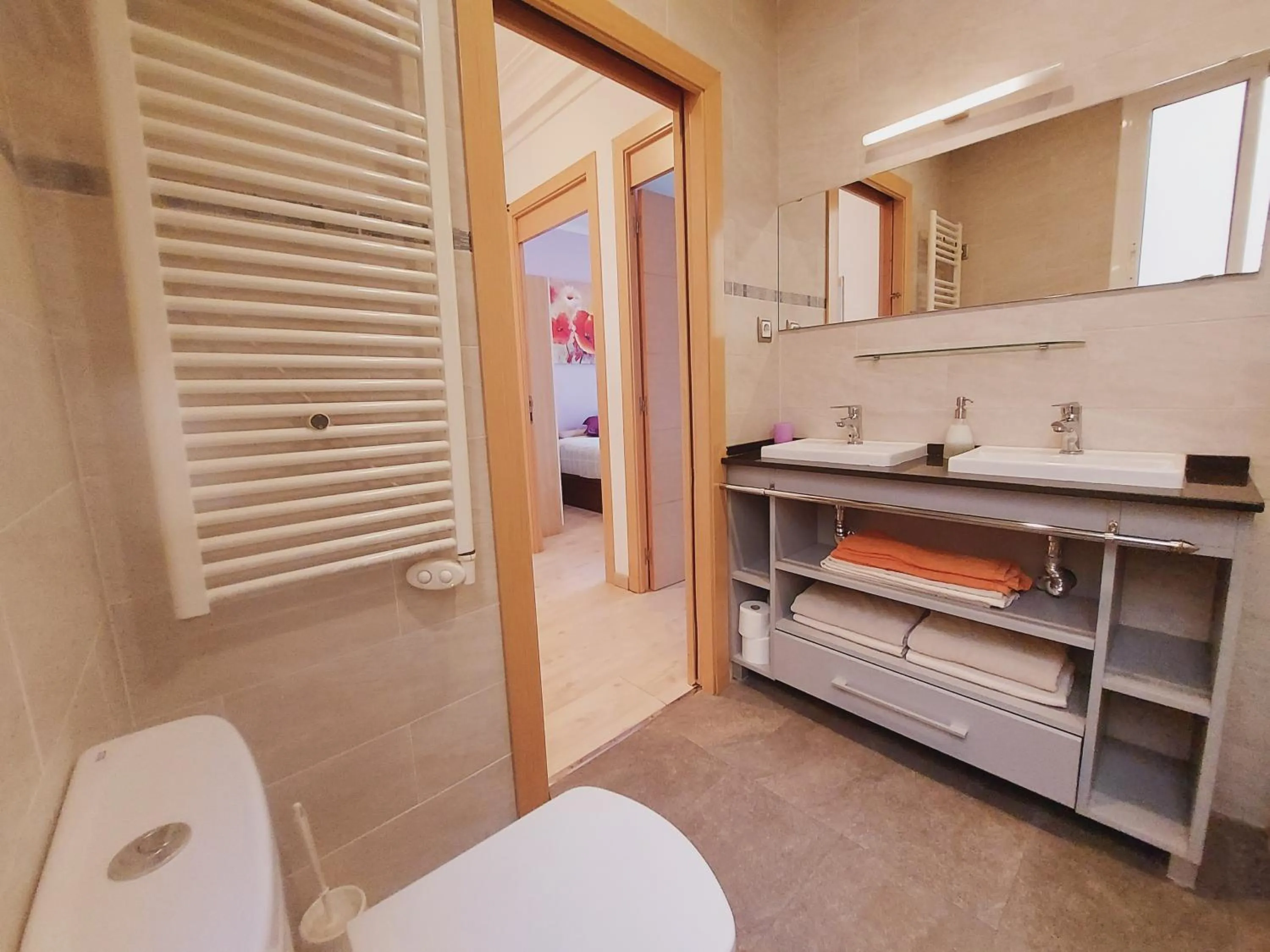 Shower in Absolute Sagrada Familia