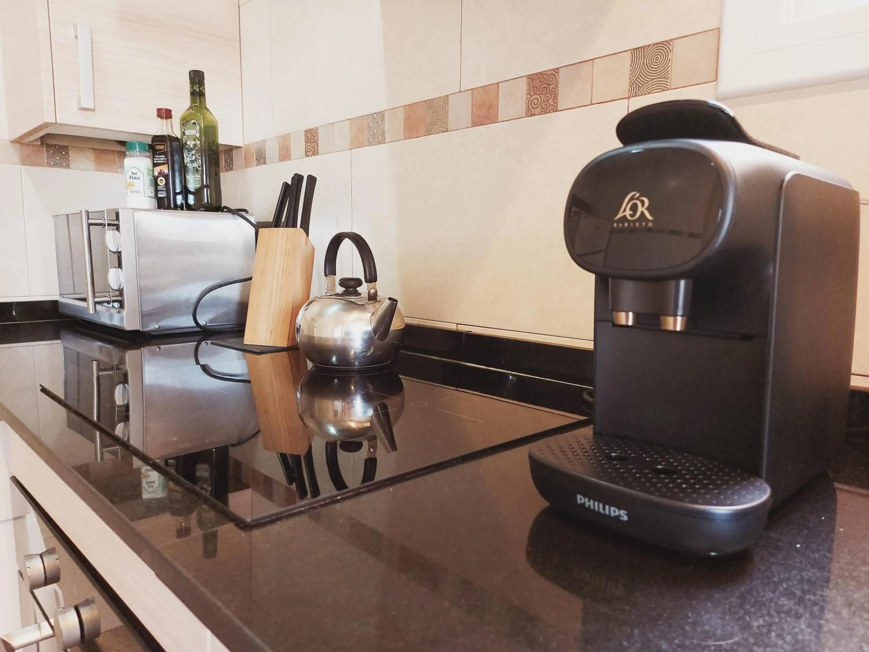 Coffee/tea facilities in Absolute Sagrada Familia