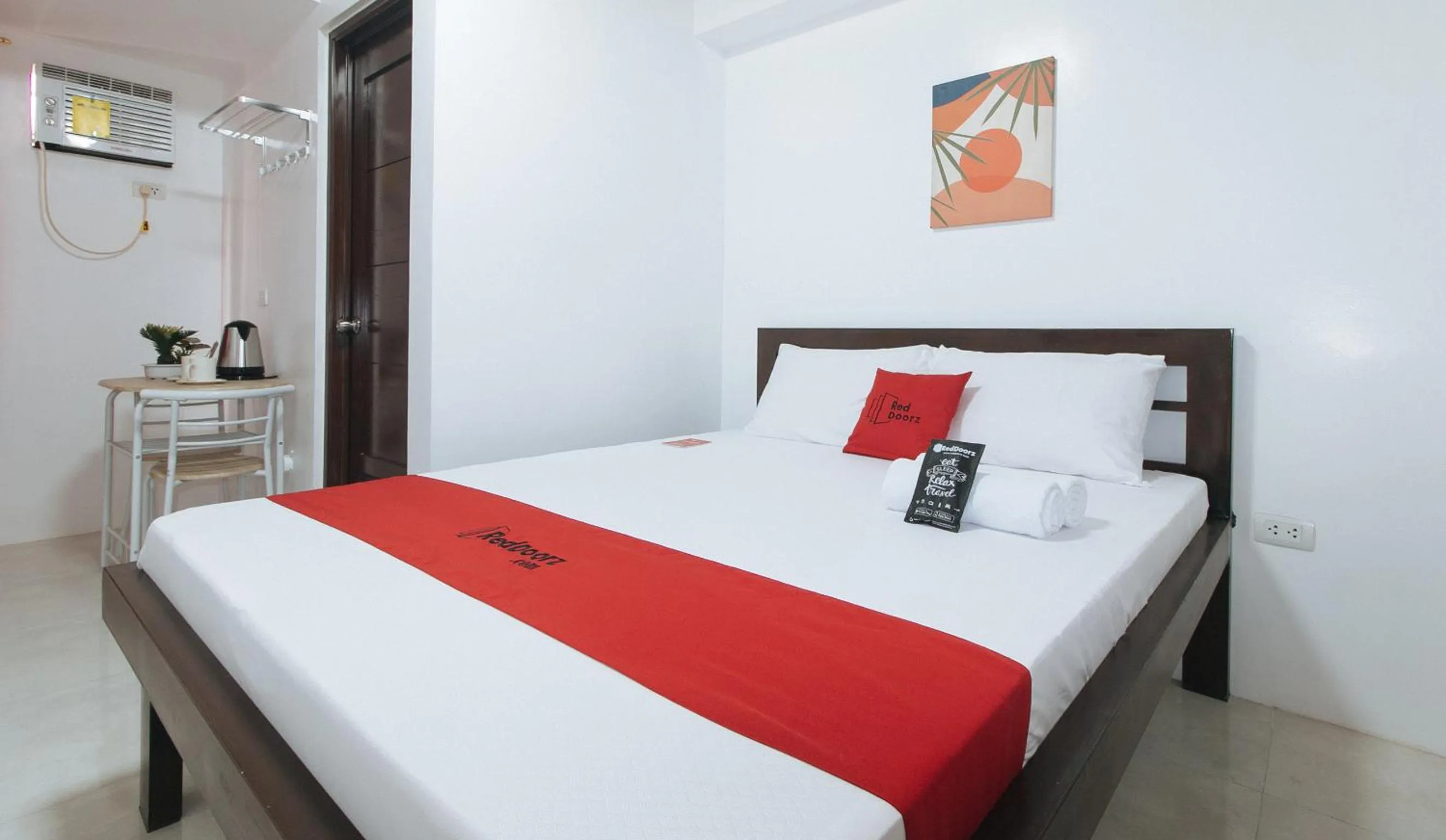 Bed in RedDoorz near UST Sampaloc Manila