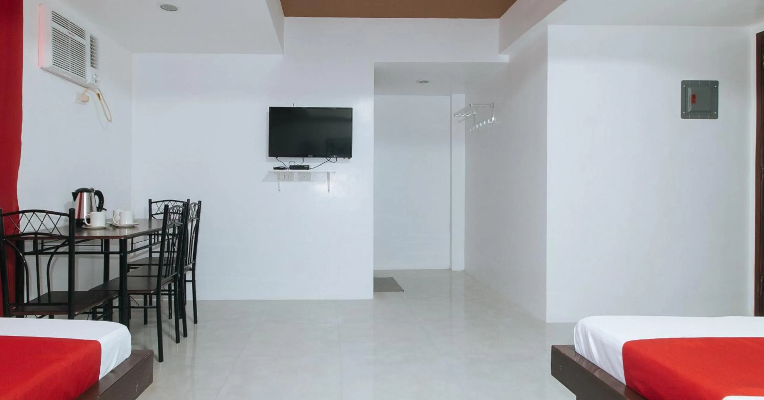 TV and multimedia, Bed in RedDoorz near UST Sampaloc Manila