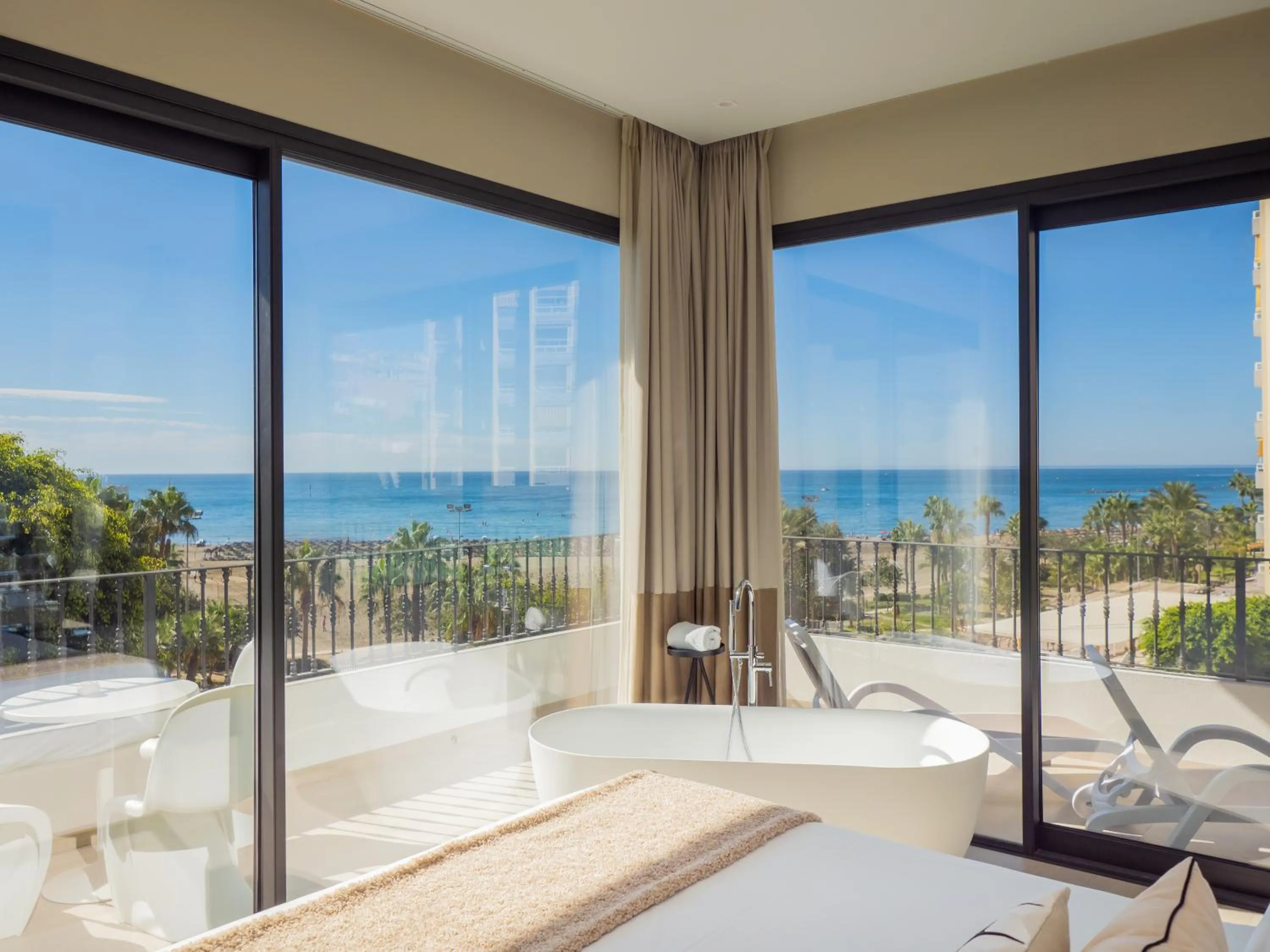 Sea view in Comfy Studios Hotel