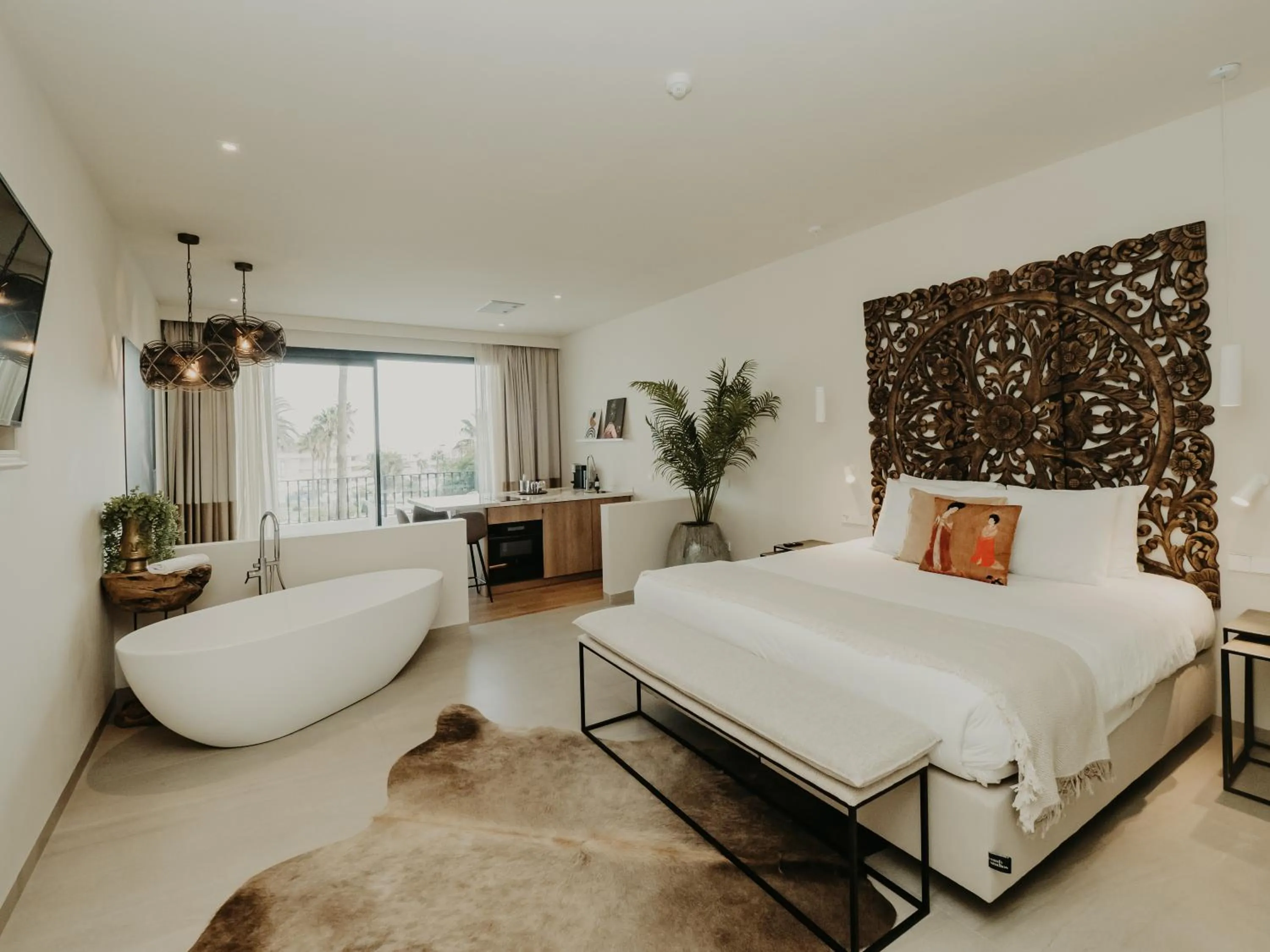 Photo of the whole room, Bed in Comfy Studios Hotel