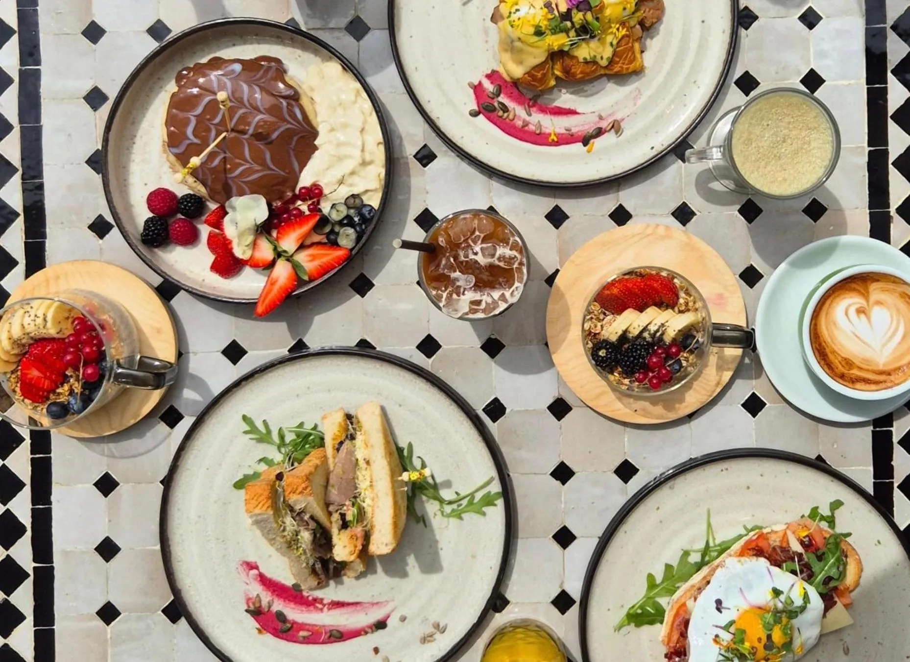 Breakfast in Comfy Studios Hotel