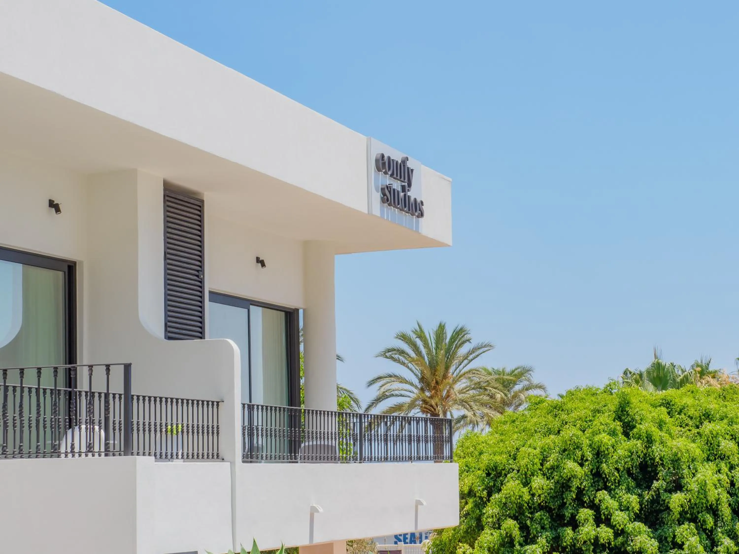 Property building in Comfy Studios Hotel