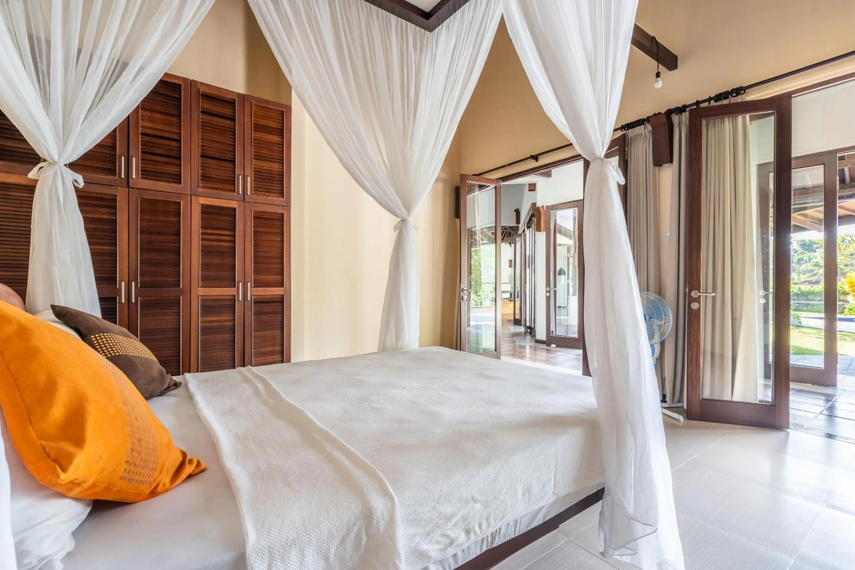 Bed in Tirta Tawar Villa Ubud