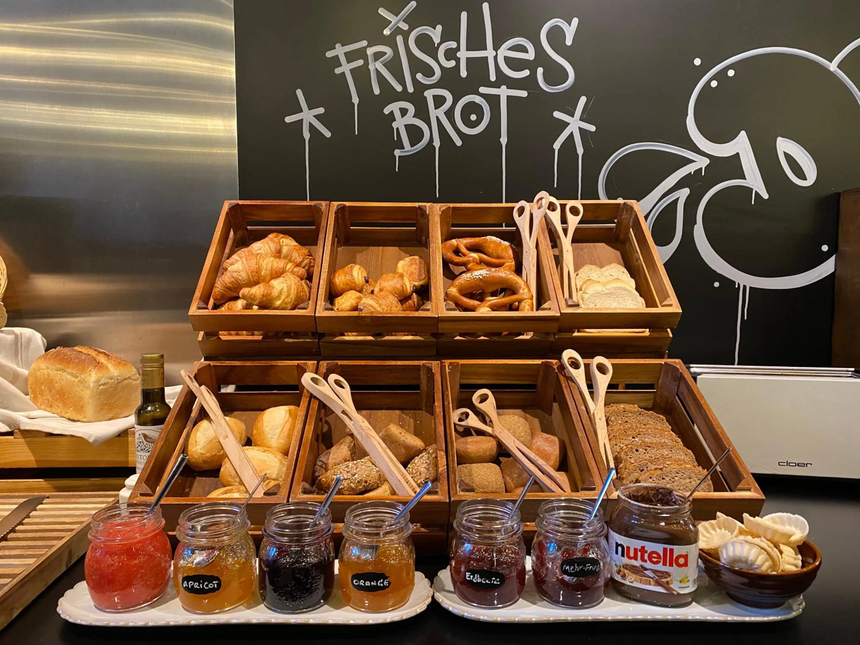 Buffet breakfast in Catalonia Berlin Mitte