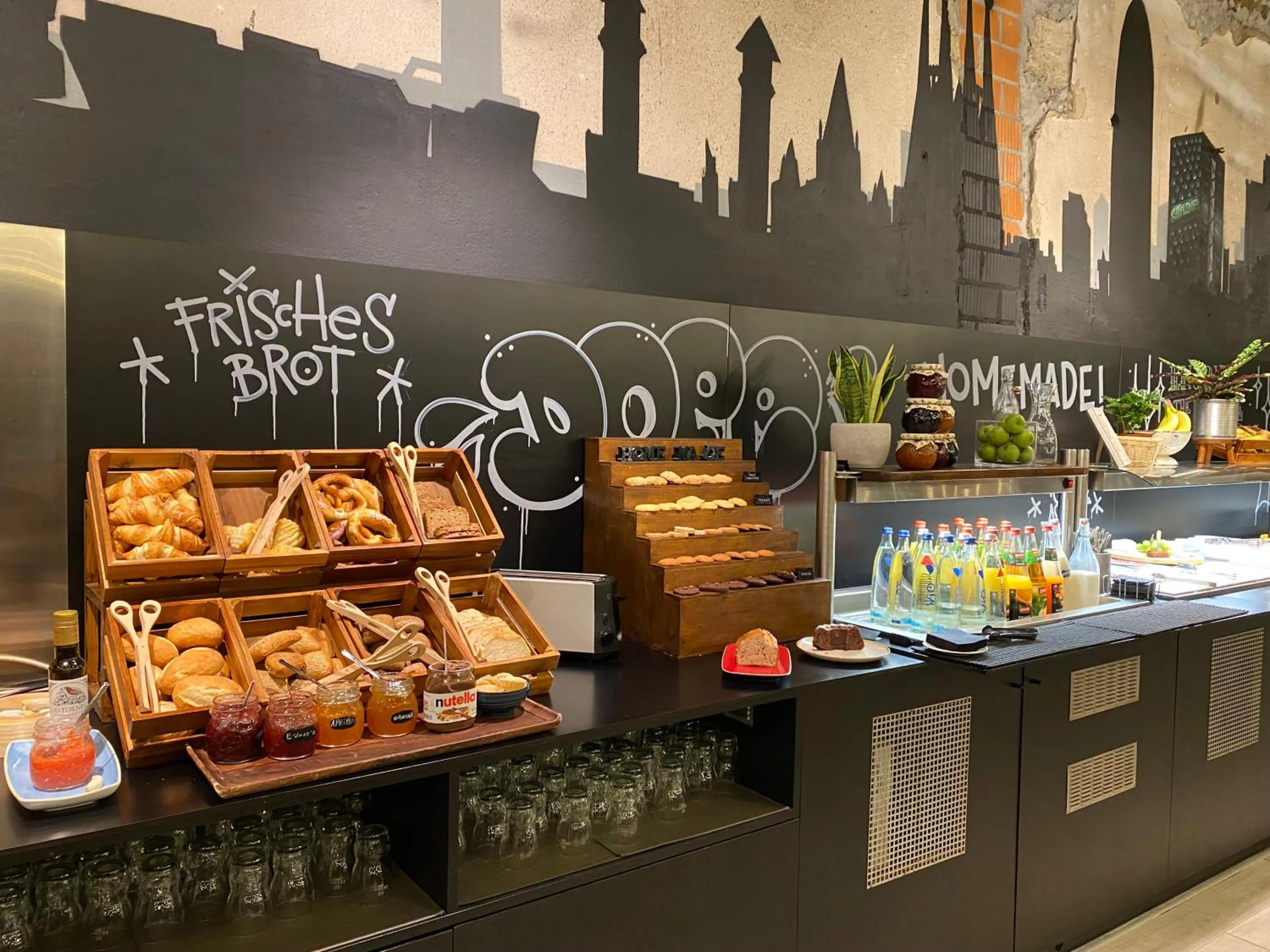 Buffet breakfast in Catalonia Berlin Mitte