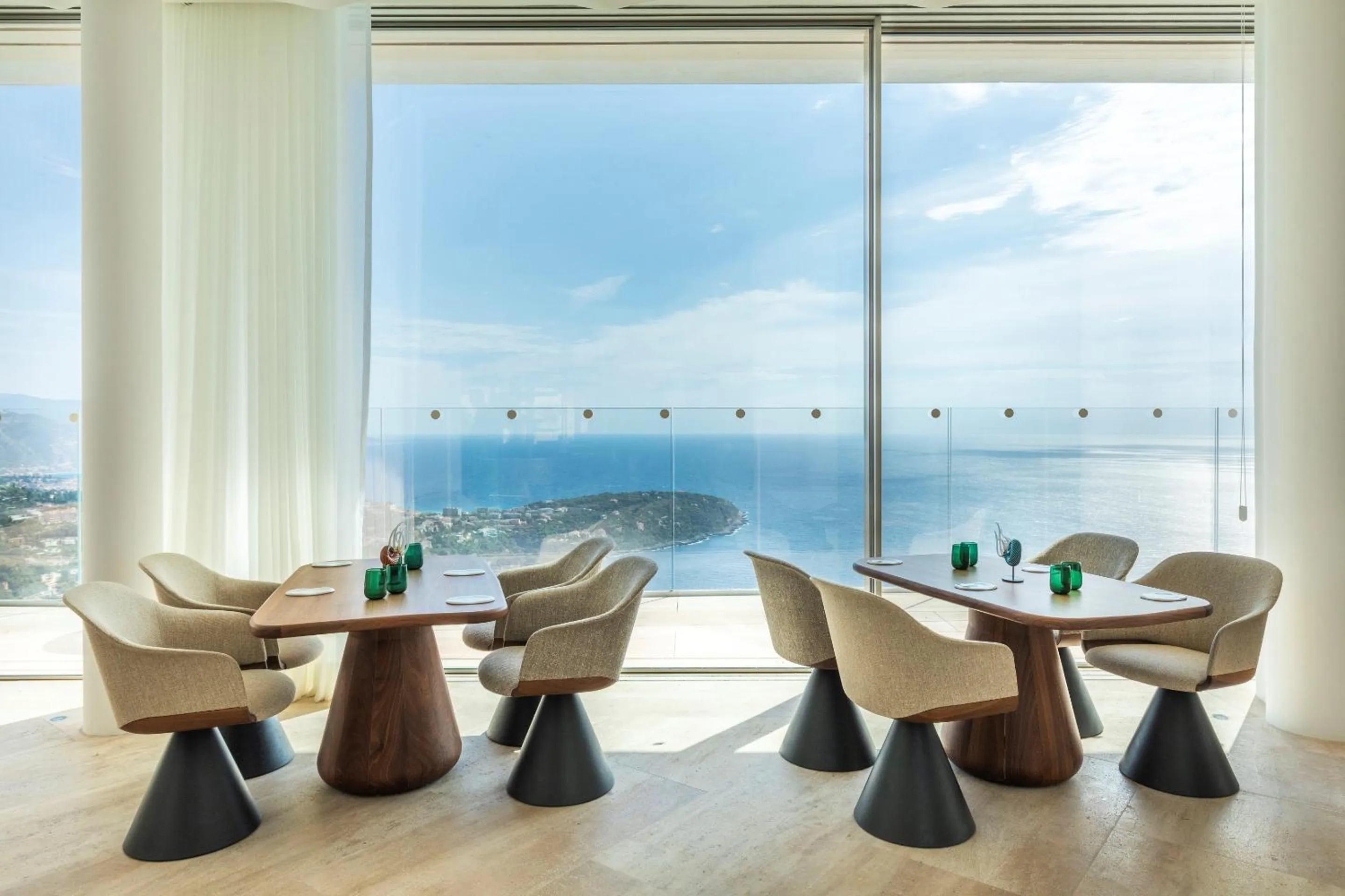 Restaurant/places to eat in The Maybourne Riviera, Maybourne