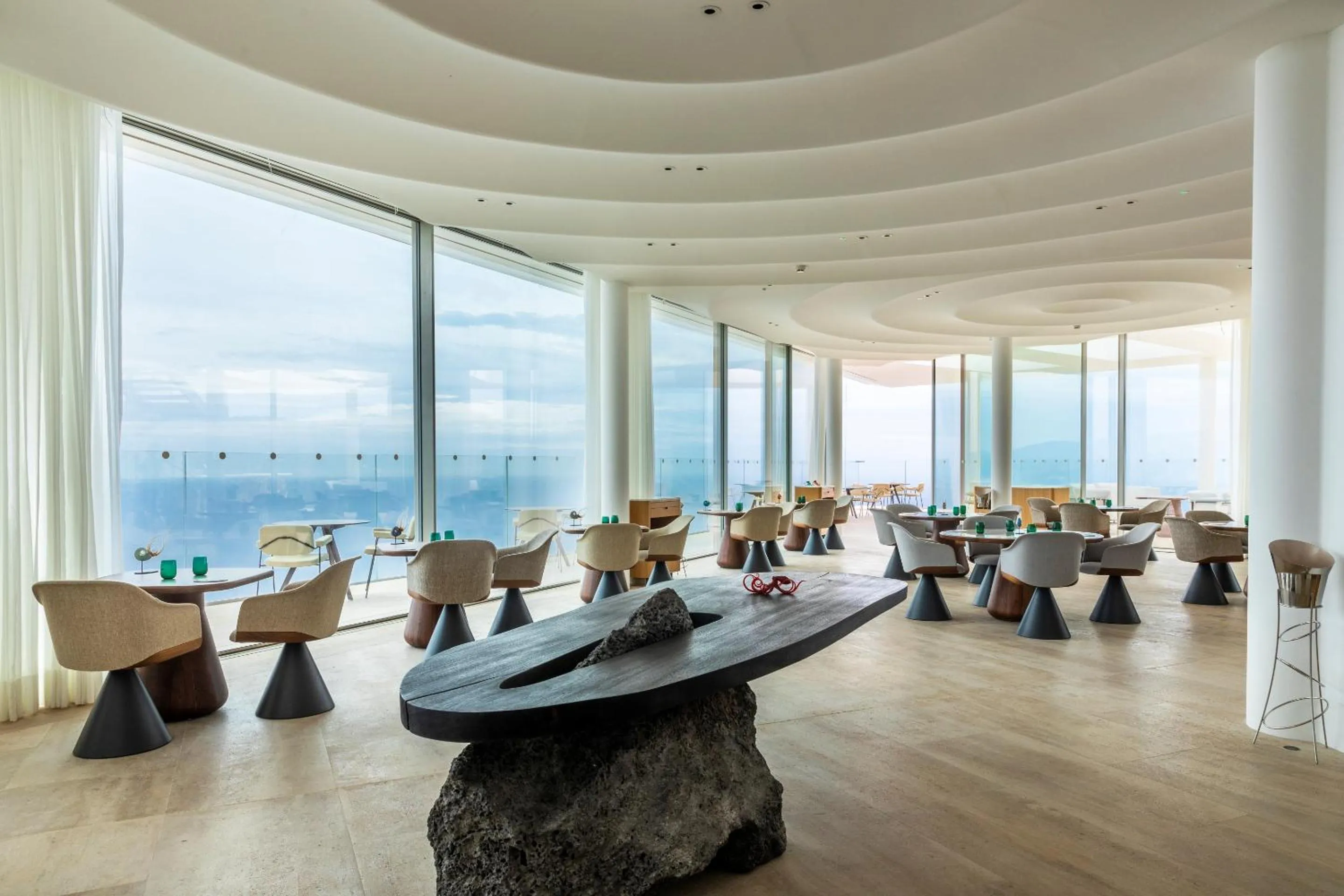 Restaurant/places to eat in The Maybourne Riviera, Maybourne