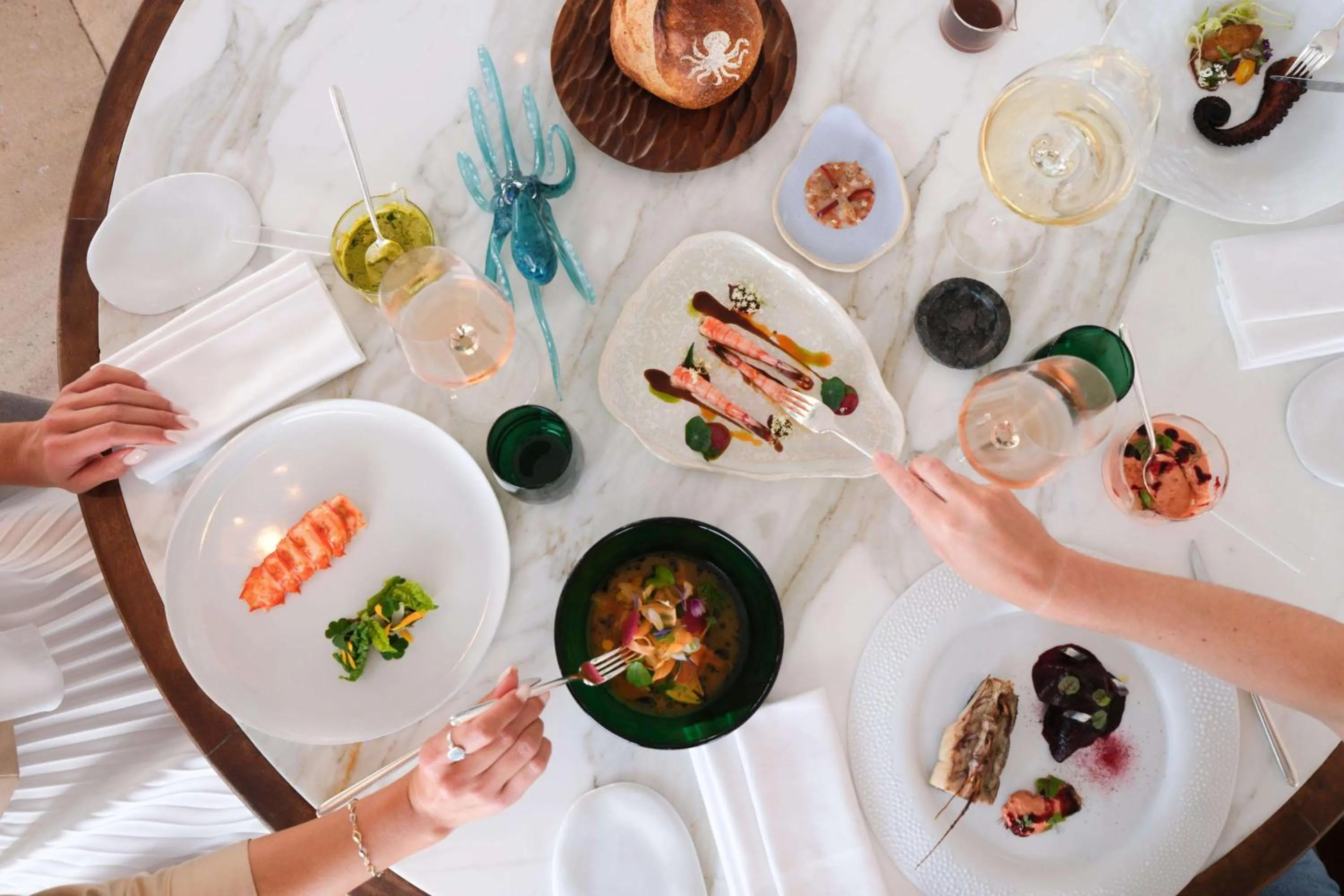 Restaurant/places to eat in The Maybourne Riviera, Maybourne