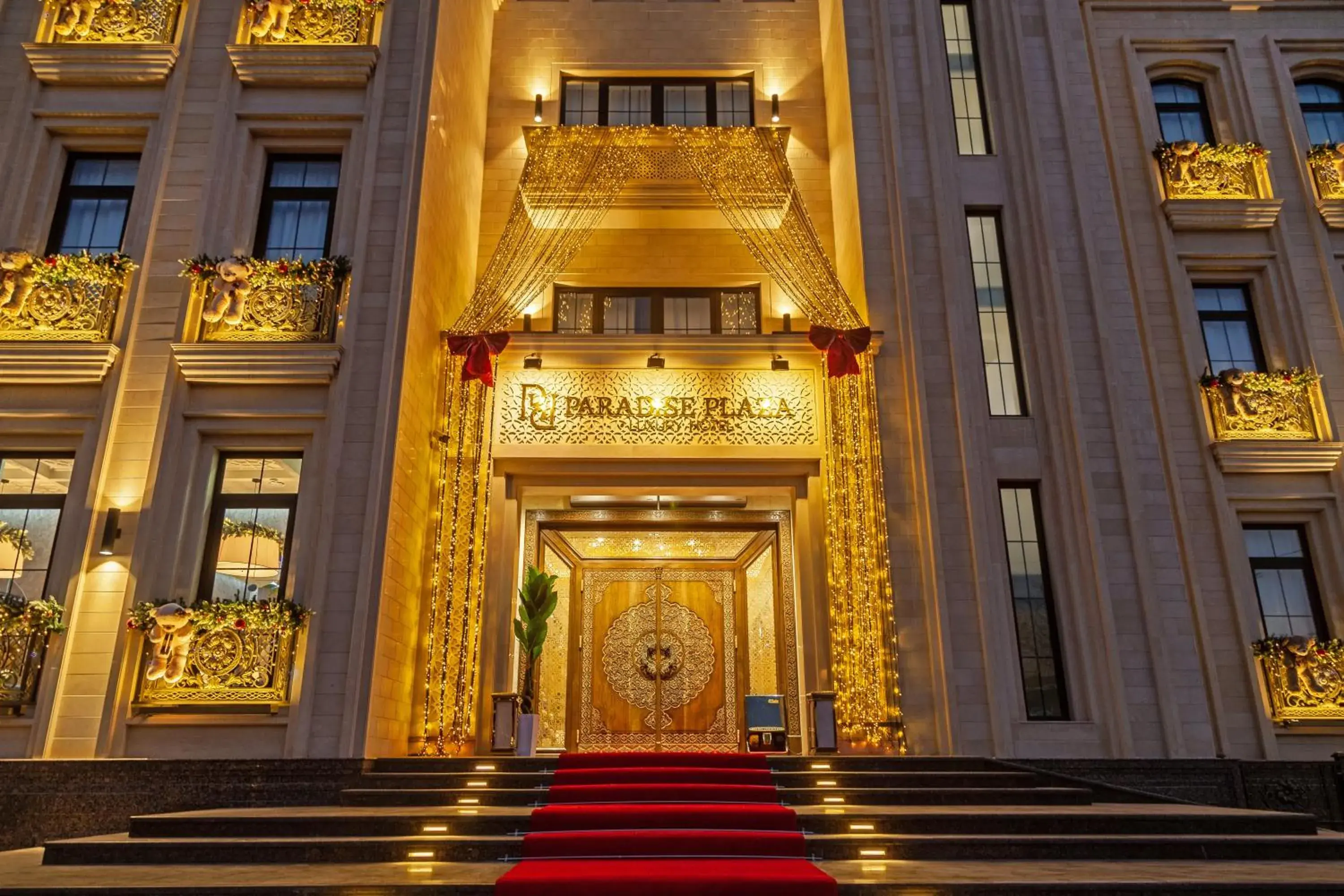 Paradise Plaza Luxury Hotel Paradise Plaza Luxury Hotel