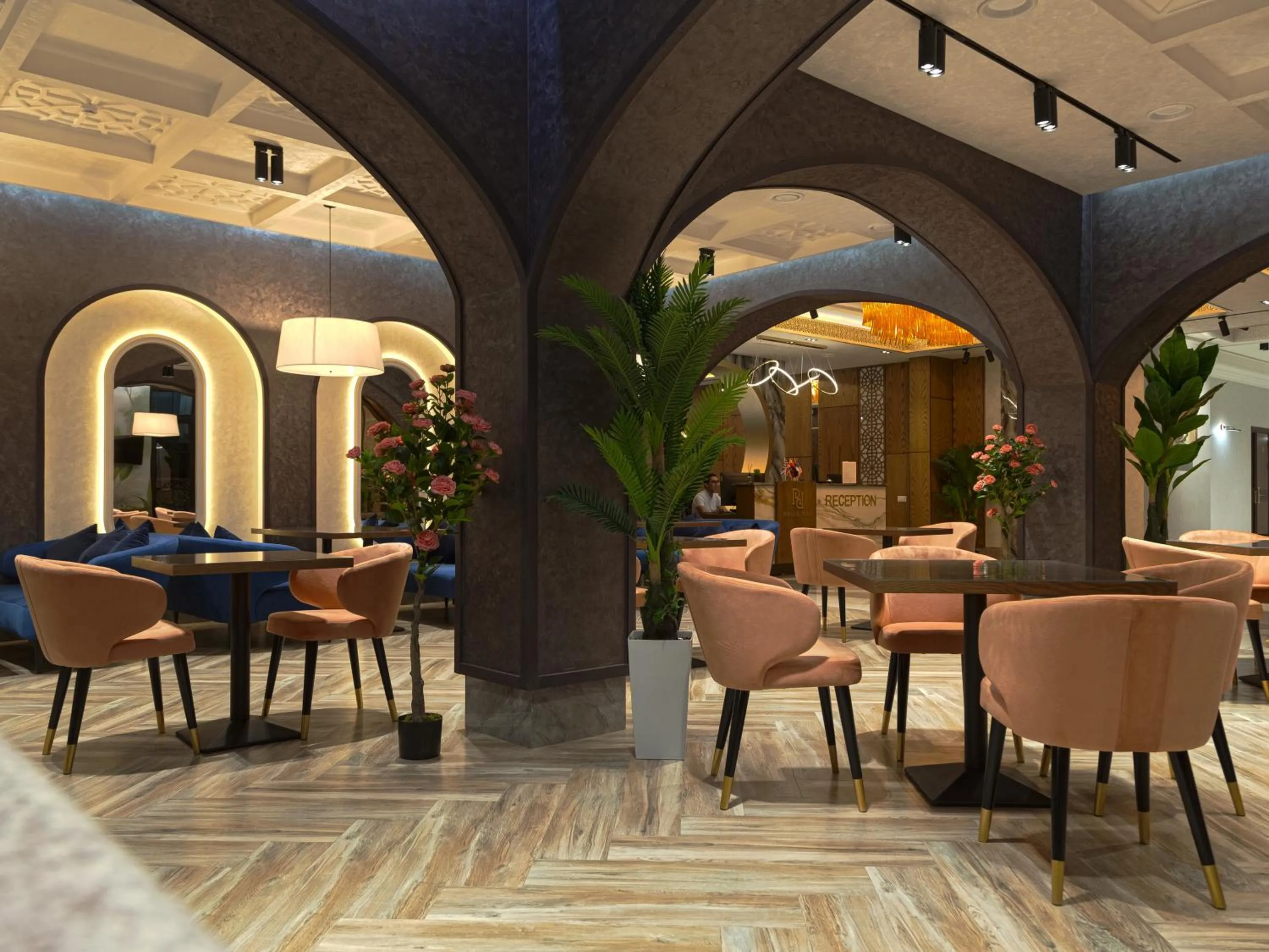 Paradise Plaza Luxury Hotel