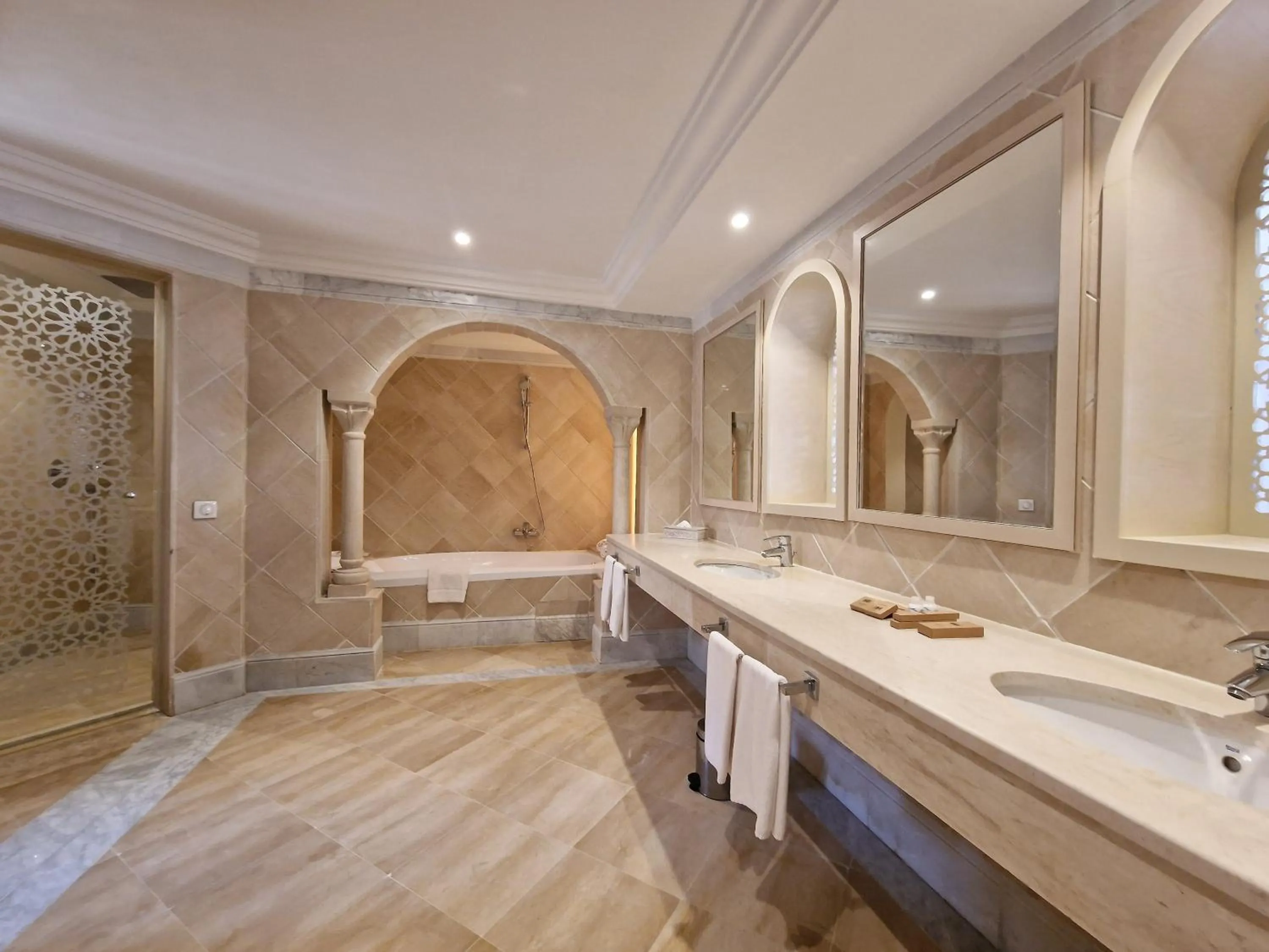 Shower in Royal Tulip Korbous Bay Thalasso & Springs