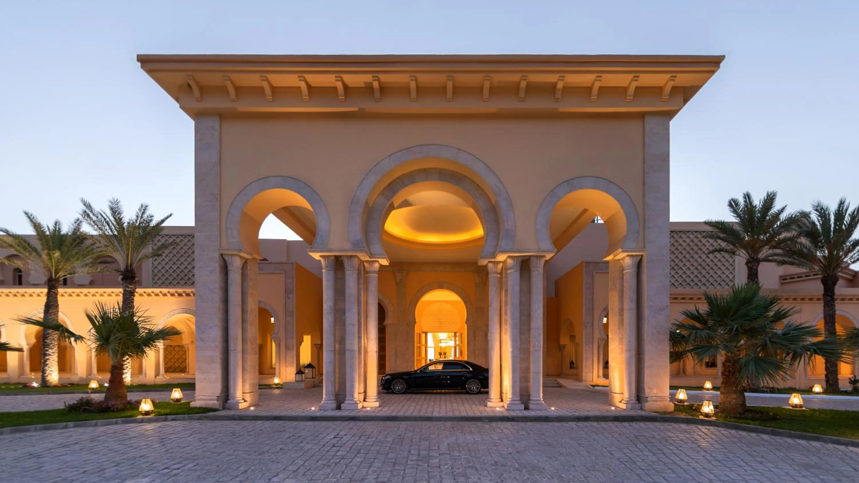 Facade/entrance in Royal Tulip Korbous Bay Thalasso & Springs