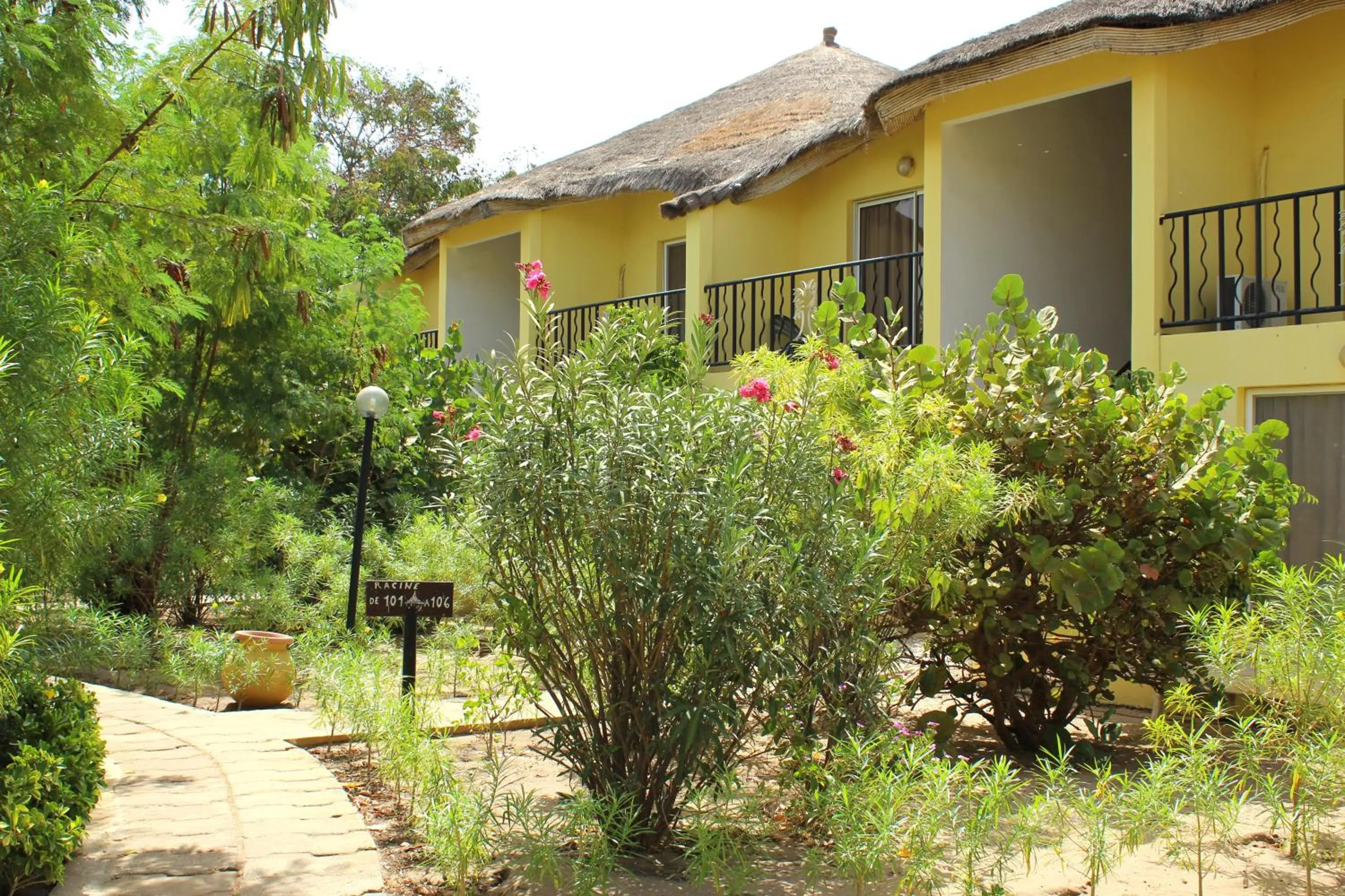 Facade/entrance in Royal Saly