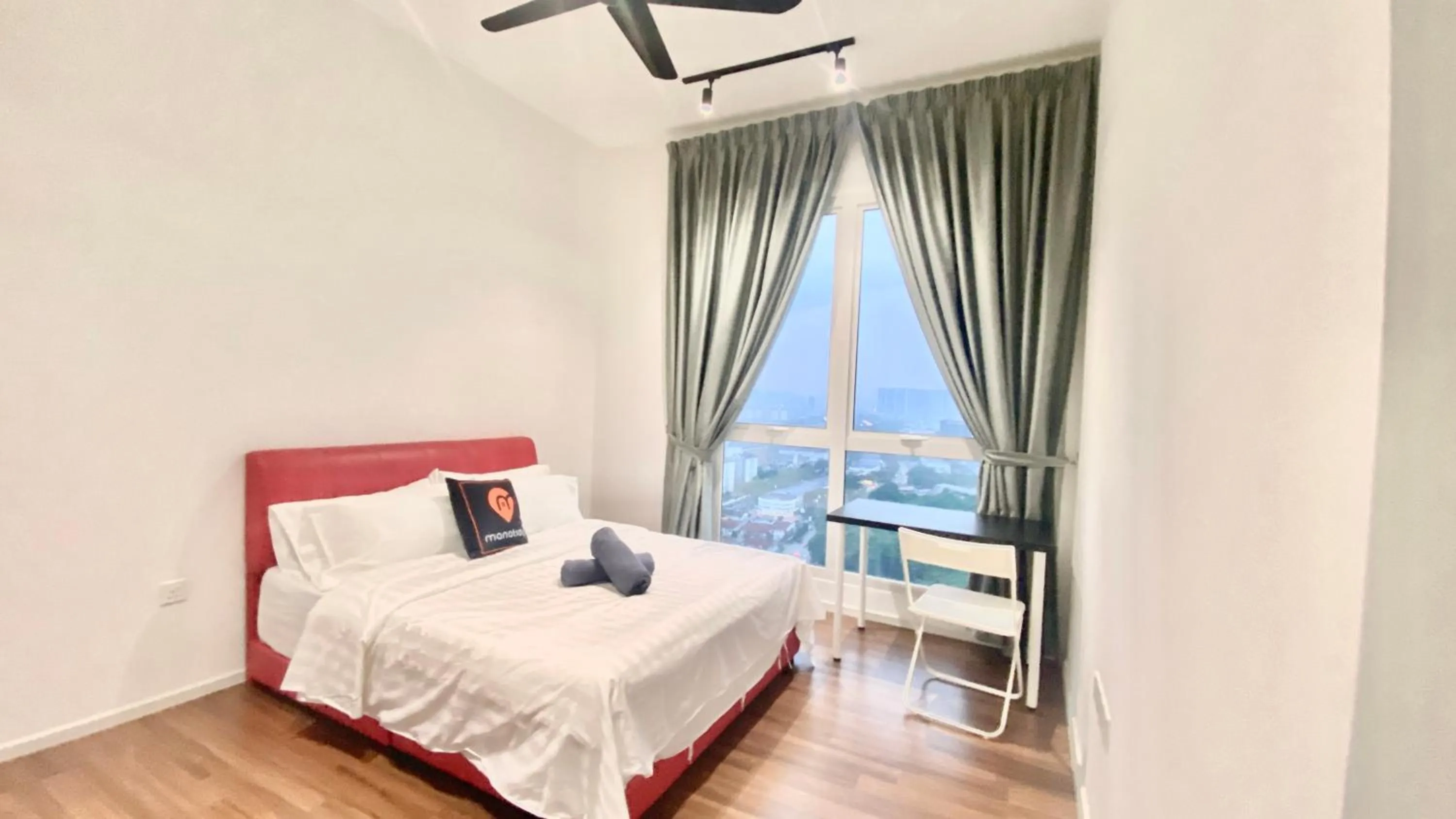 Bedroom, Bed in UNA Serviced Apartment by manatidur