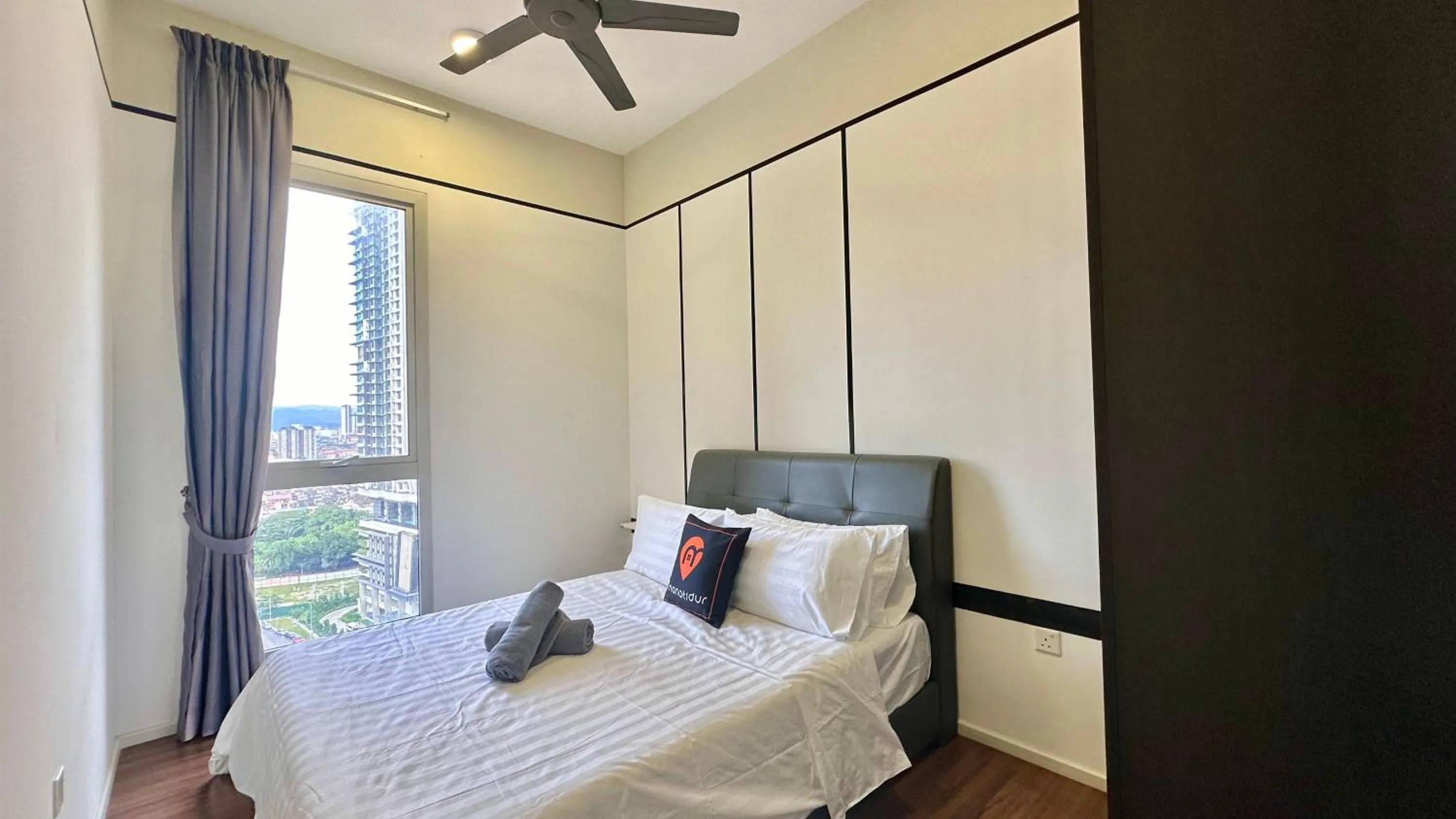 Bedroom, Bed in UNA Serviced Apartment by manatidur