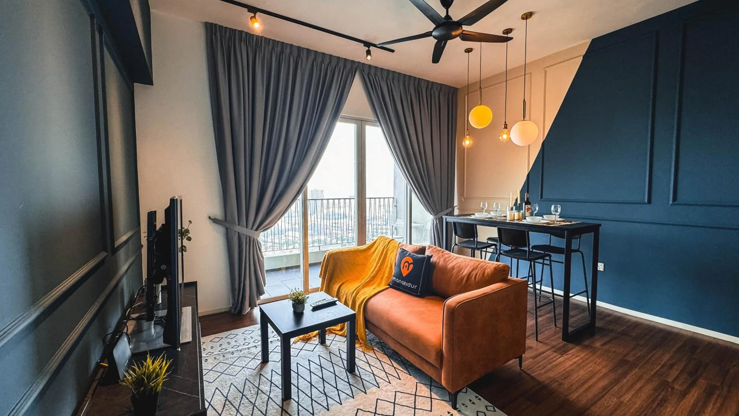 Bedroom in UNA Serviced Apartment by manatidur