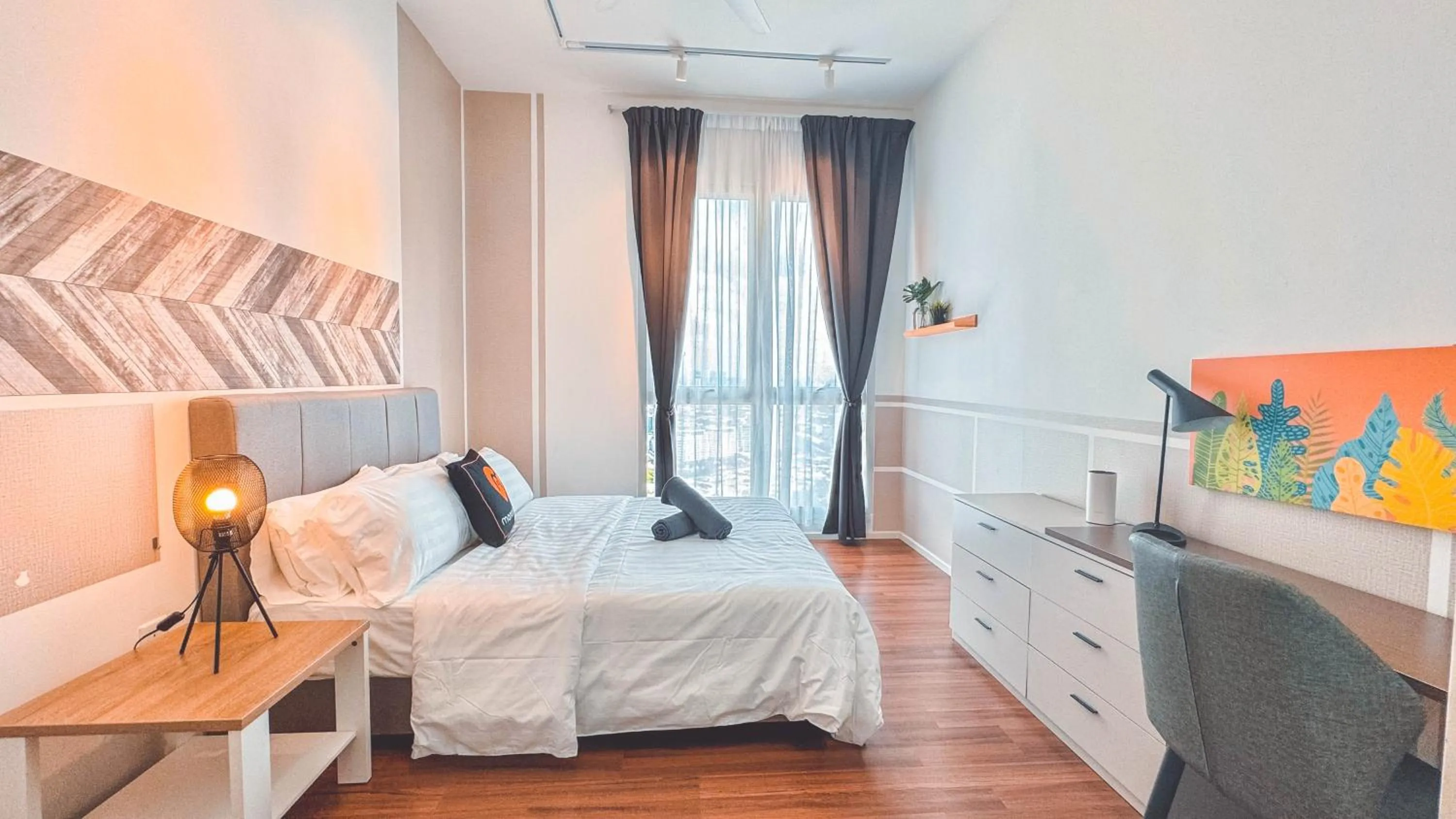 Bed in UNA Serviced Apartment by manatidur