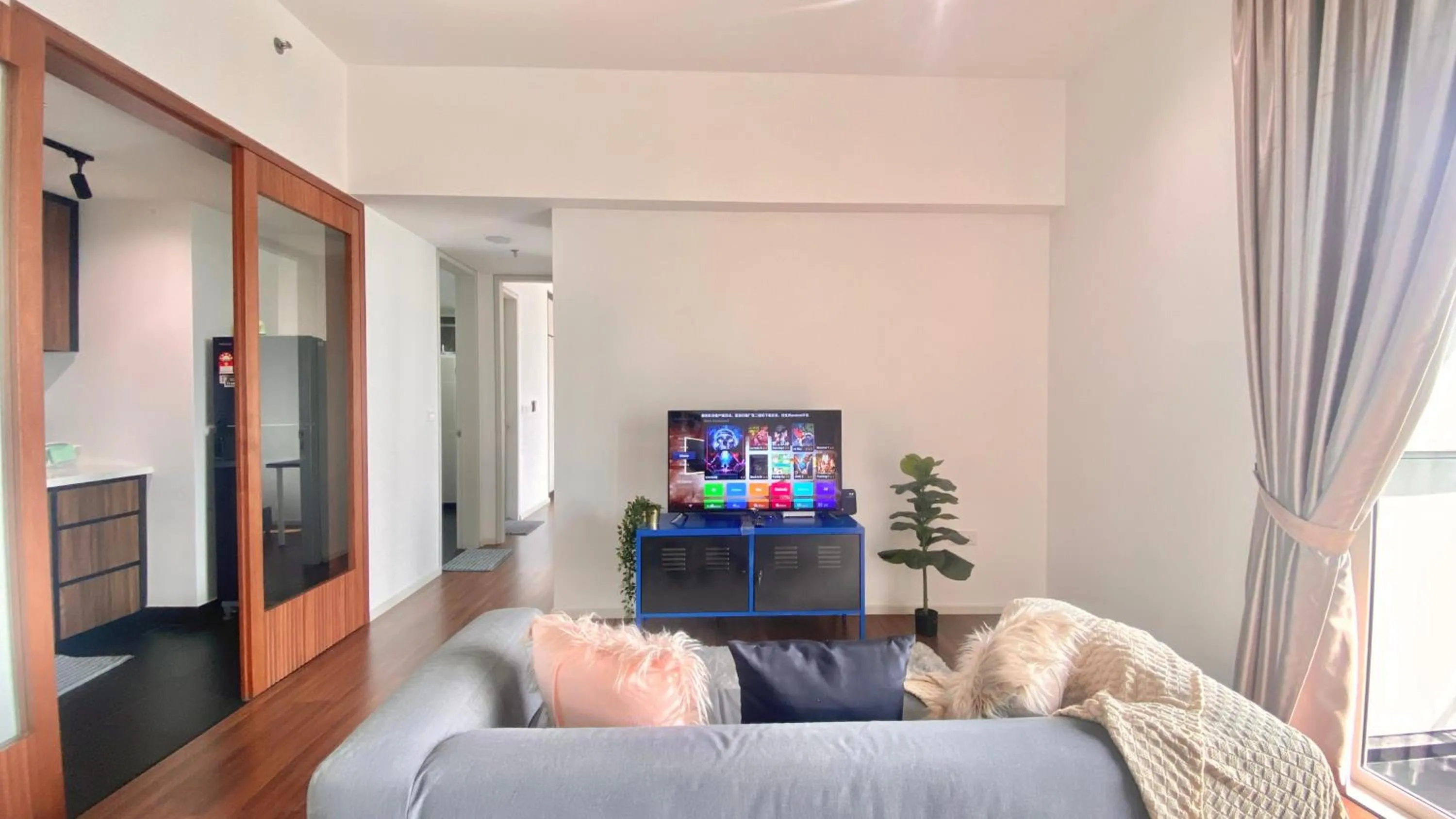 Living room, Bed in UNA Serviced Apartment by manatidur