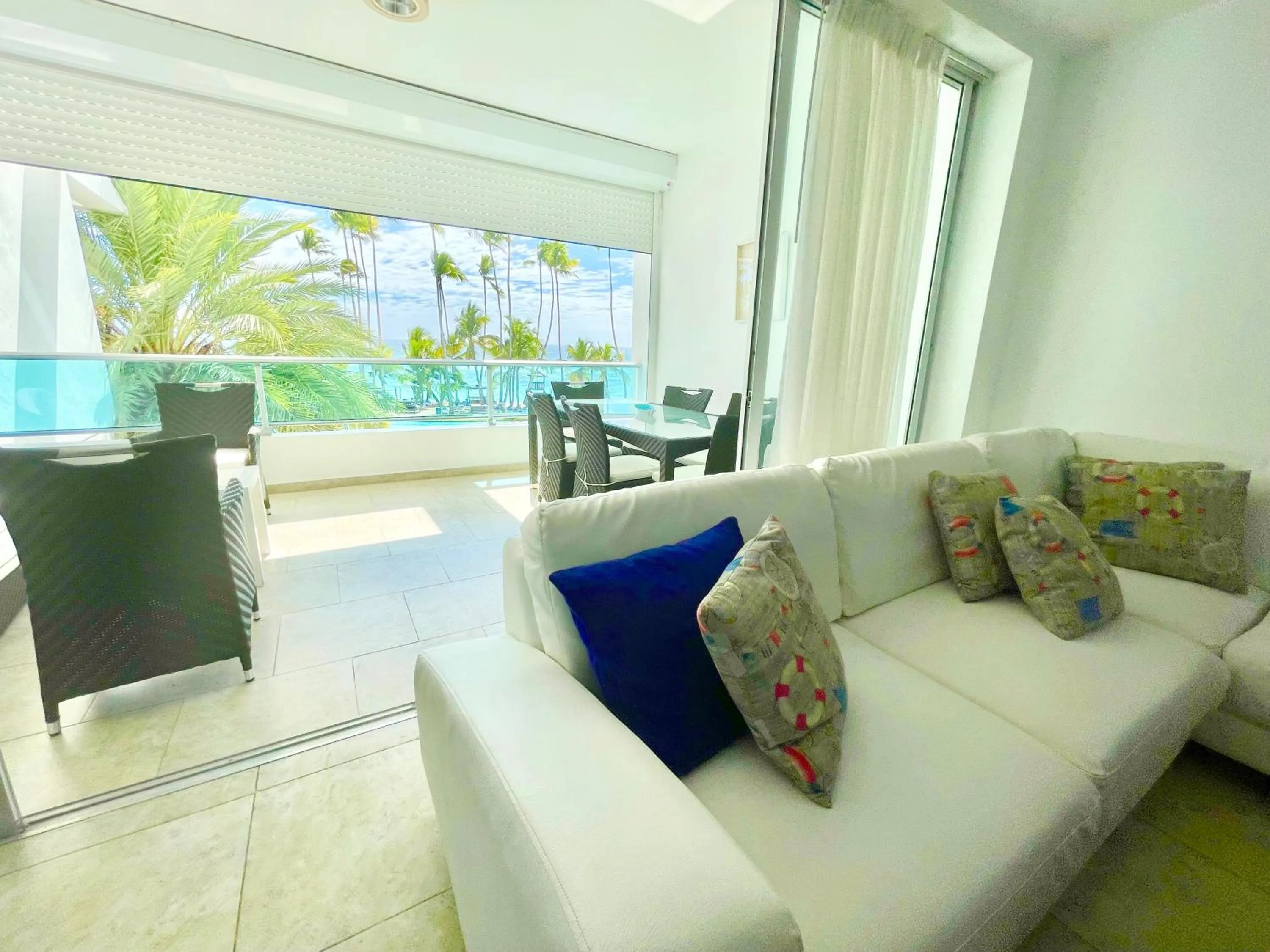 Seating area in Marbella 2bedroom Beachfront Apartment