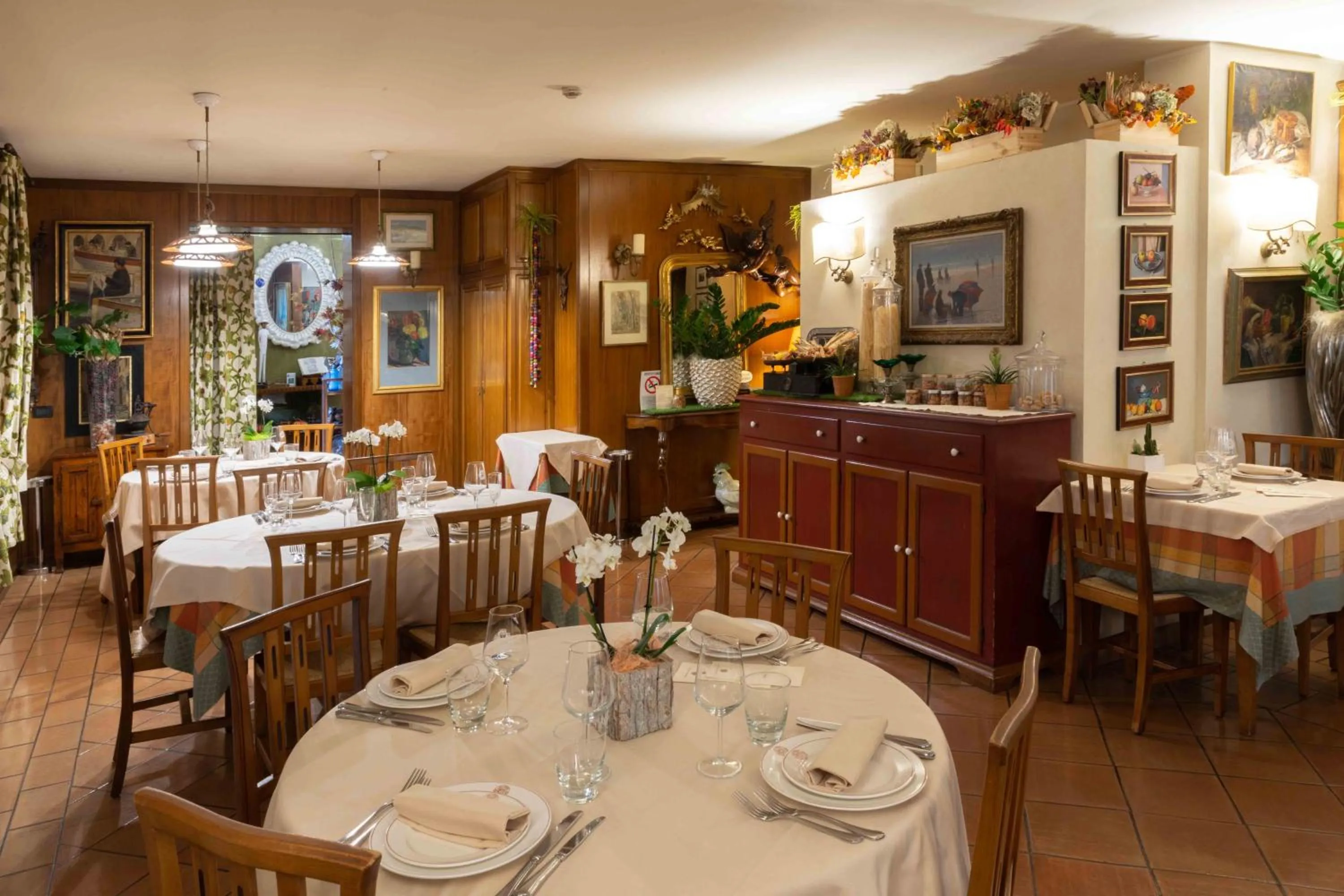 Restaurant/places to eat in Hotel Locanda Al Sole