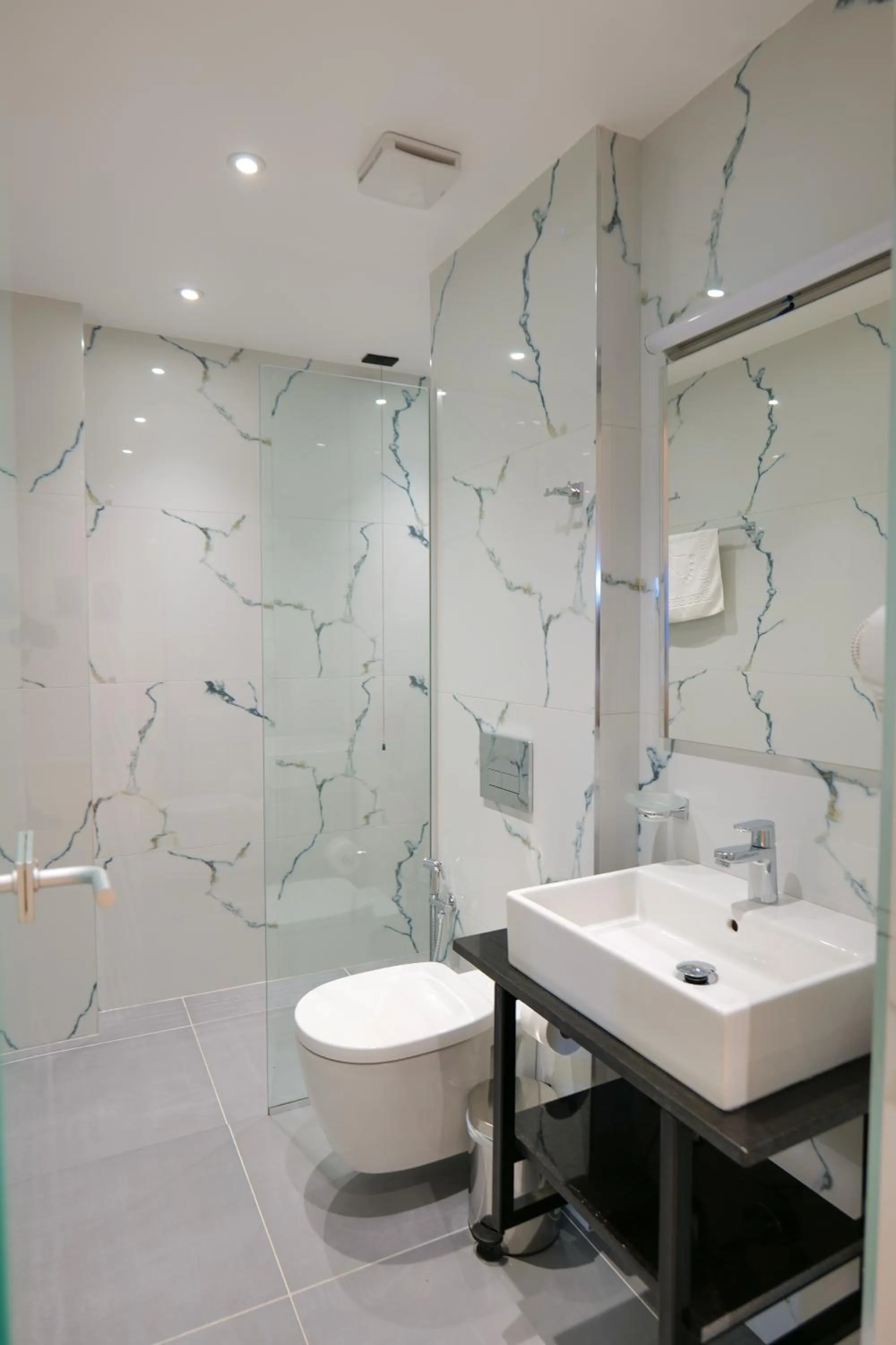 Bathroom in Hotel Nertili