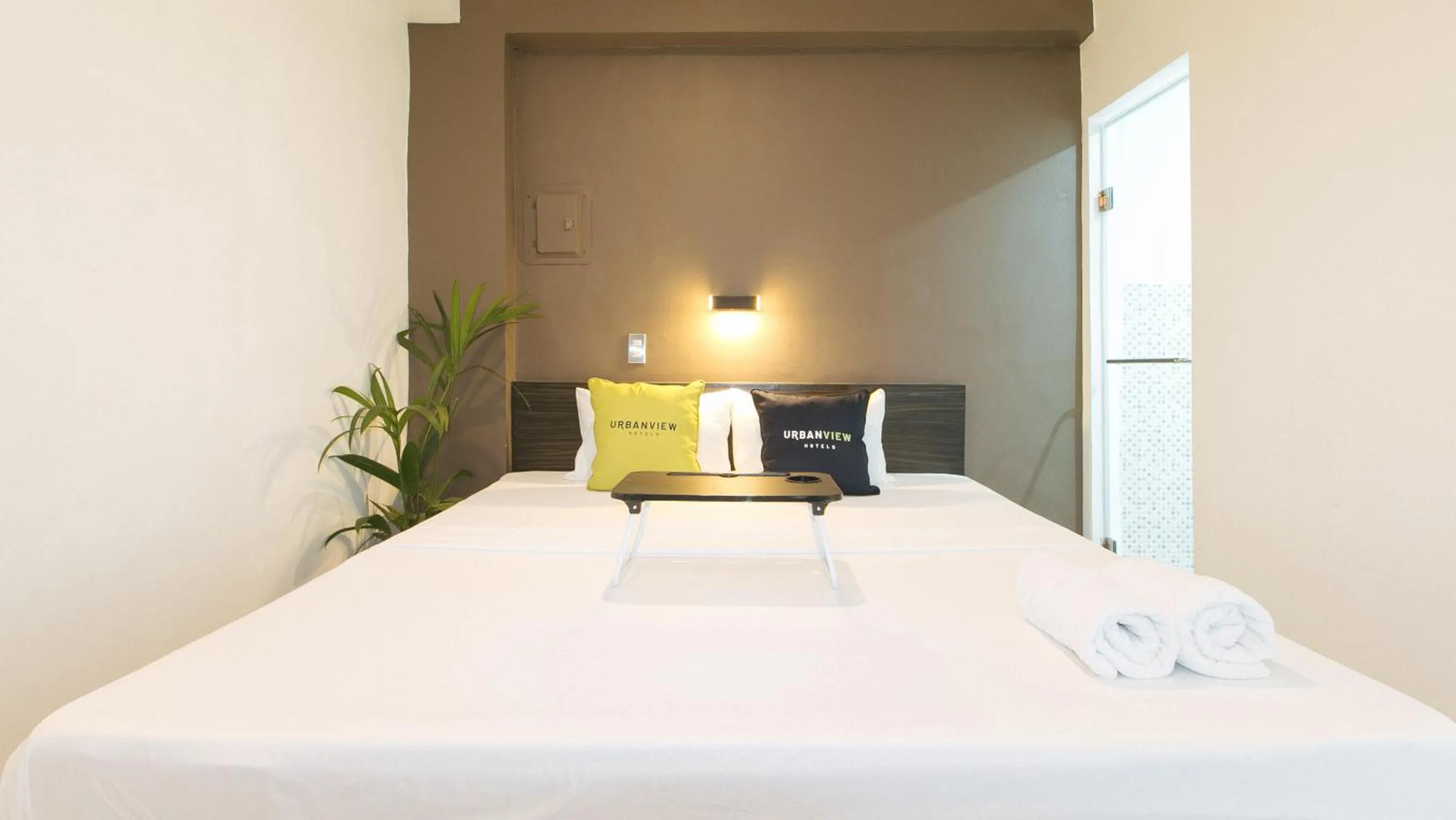 Bed in UrbanView at San Antonio's Place Sampaloc Manila