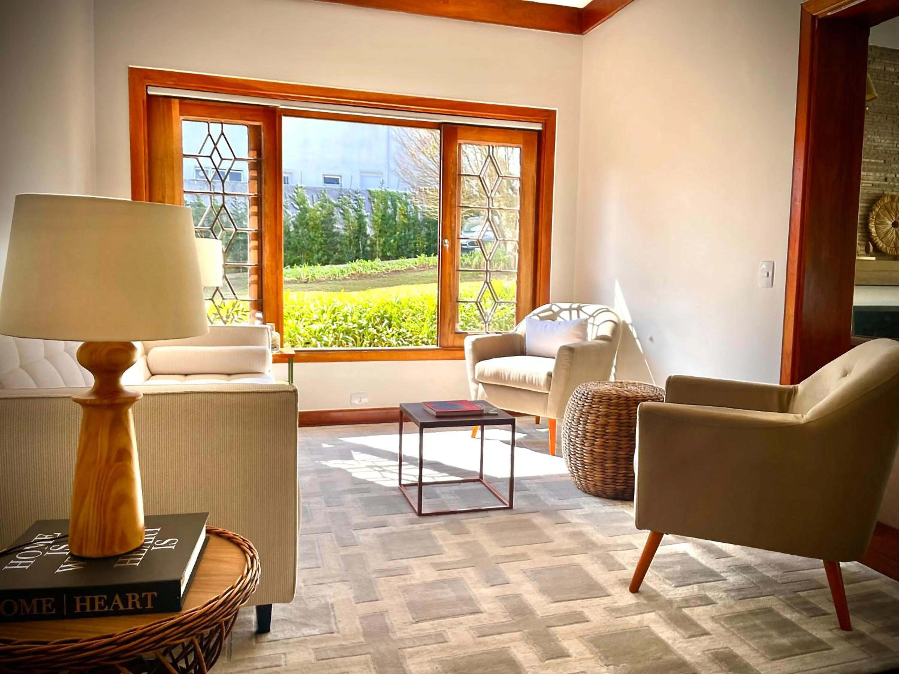 Living room in Casa Três Rios - Campos do Jordão