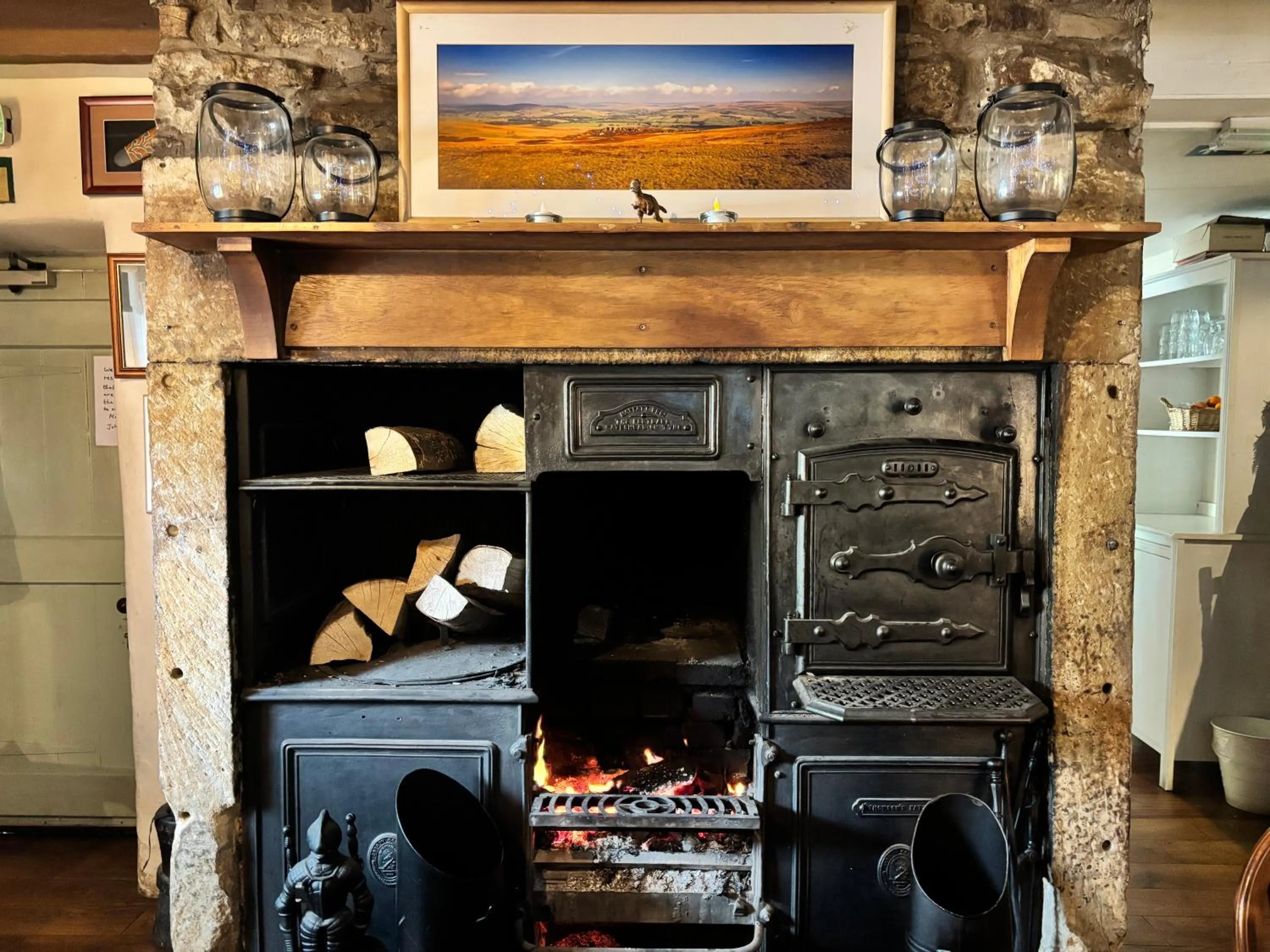 Lounge or bar in Hollybush Inn