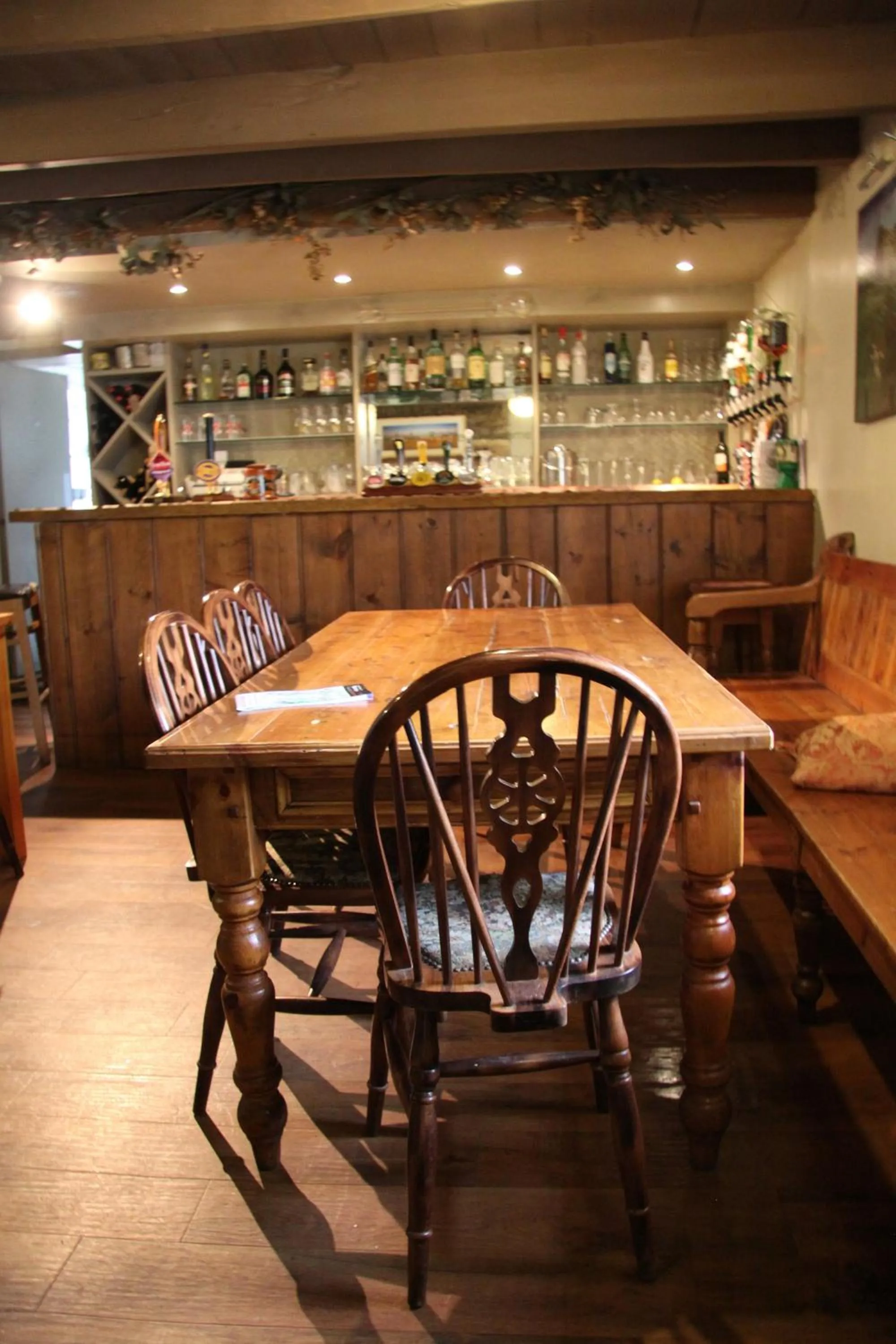Restaurant/places to eat in Hollybush Inn