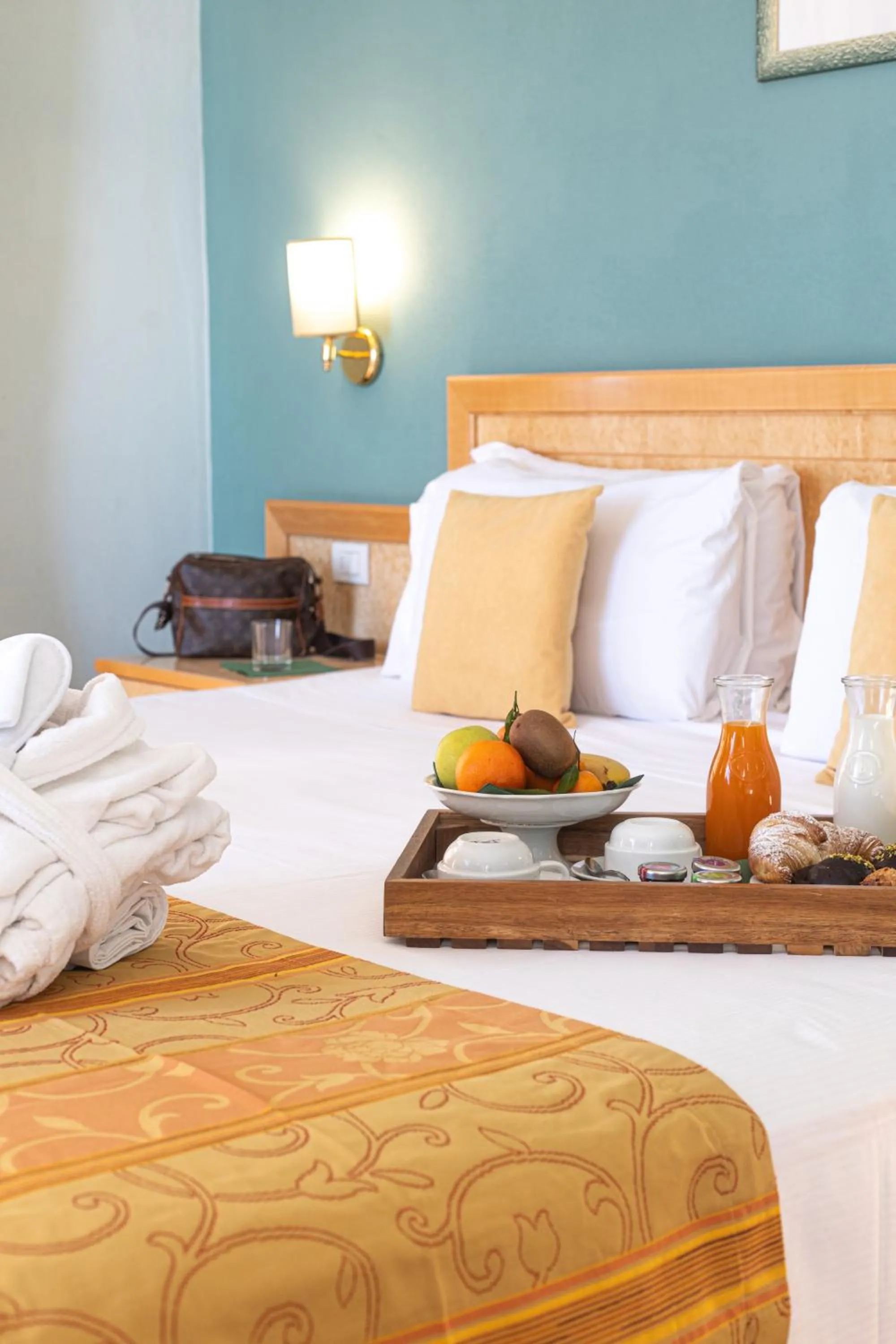 Bed in LVG Hotel Collection - Belvedere San Gottardo