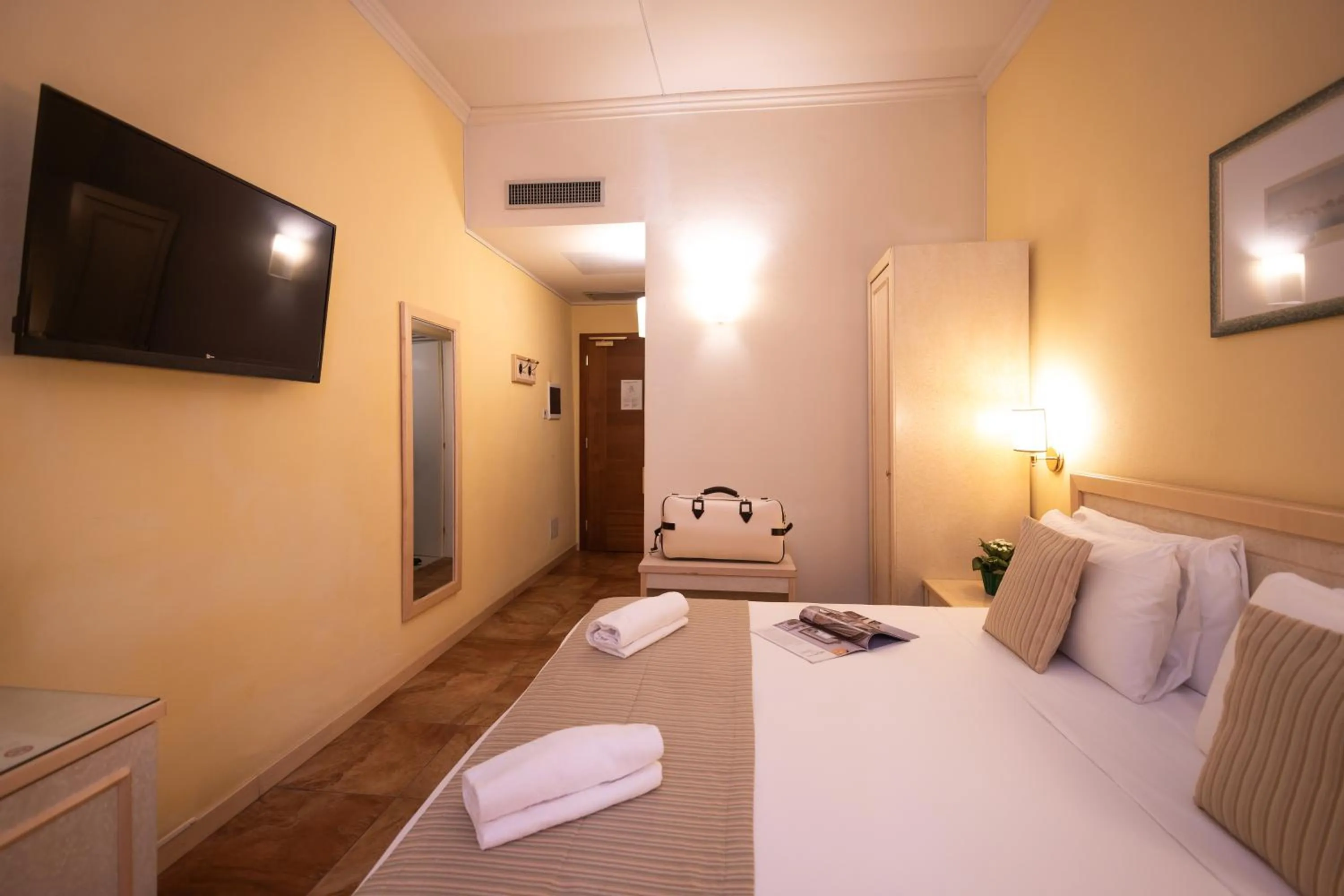 Bed in LVG Hotel Collection - Belvedere San Gottardo