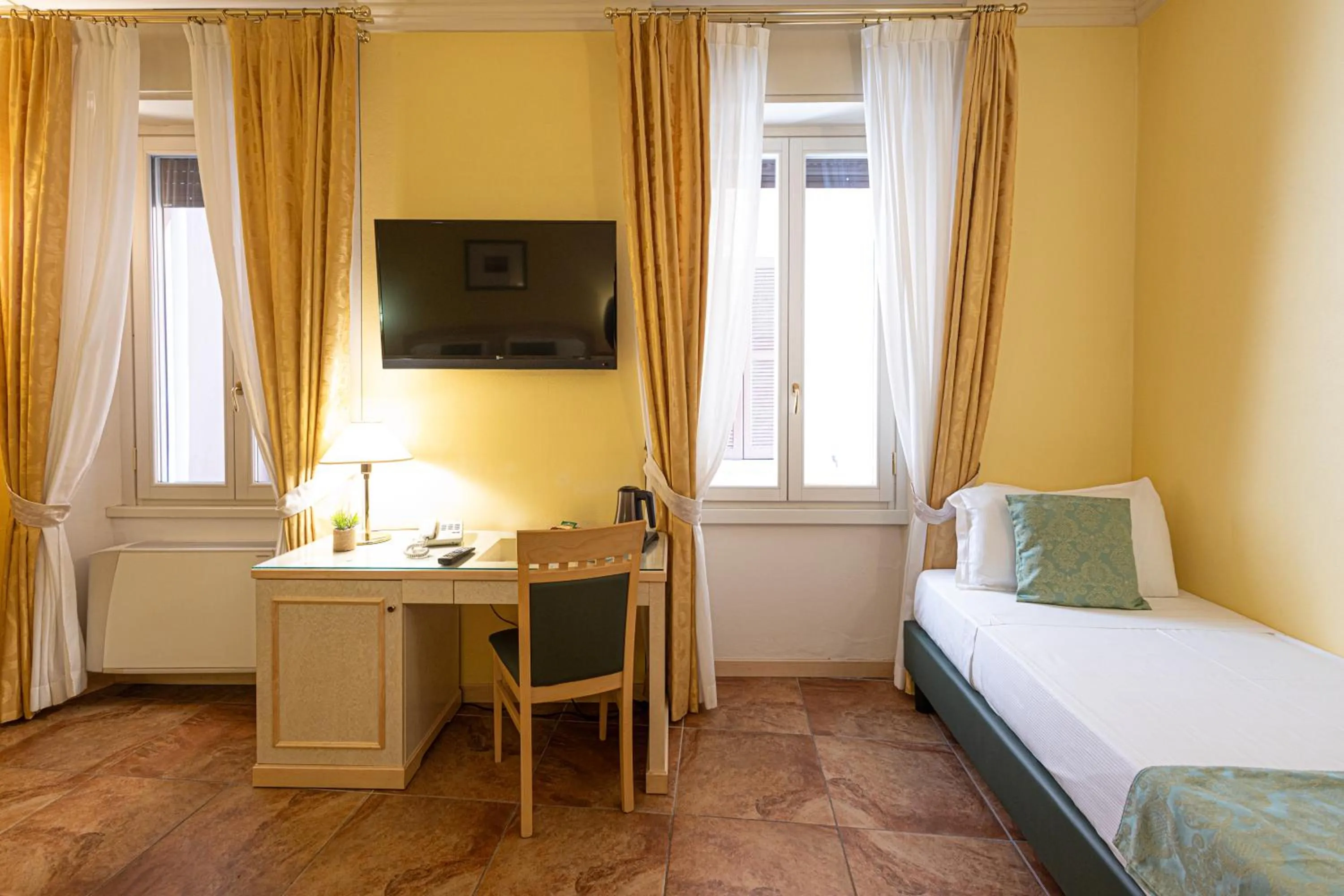 Bed in LVG Hotel Collection - Belvedere San Gottardo