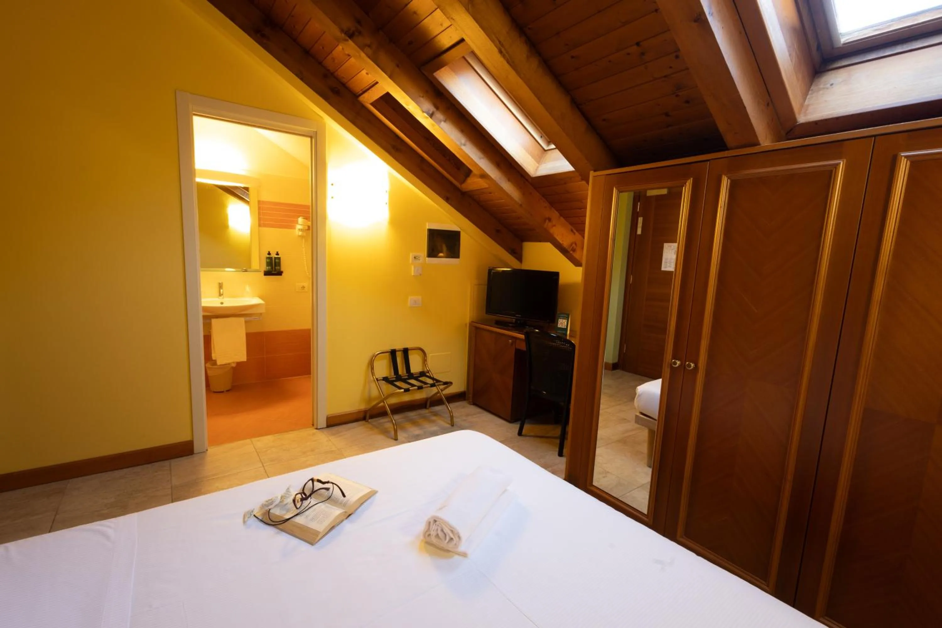 Bed in LVG Hotel Collection - Belvedere San Gottardo