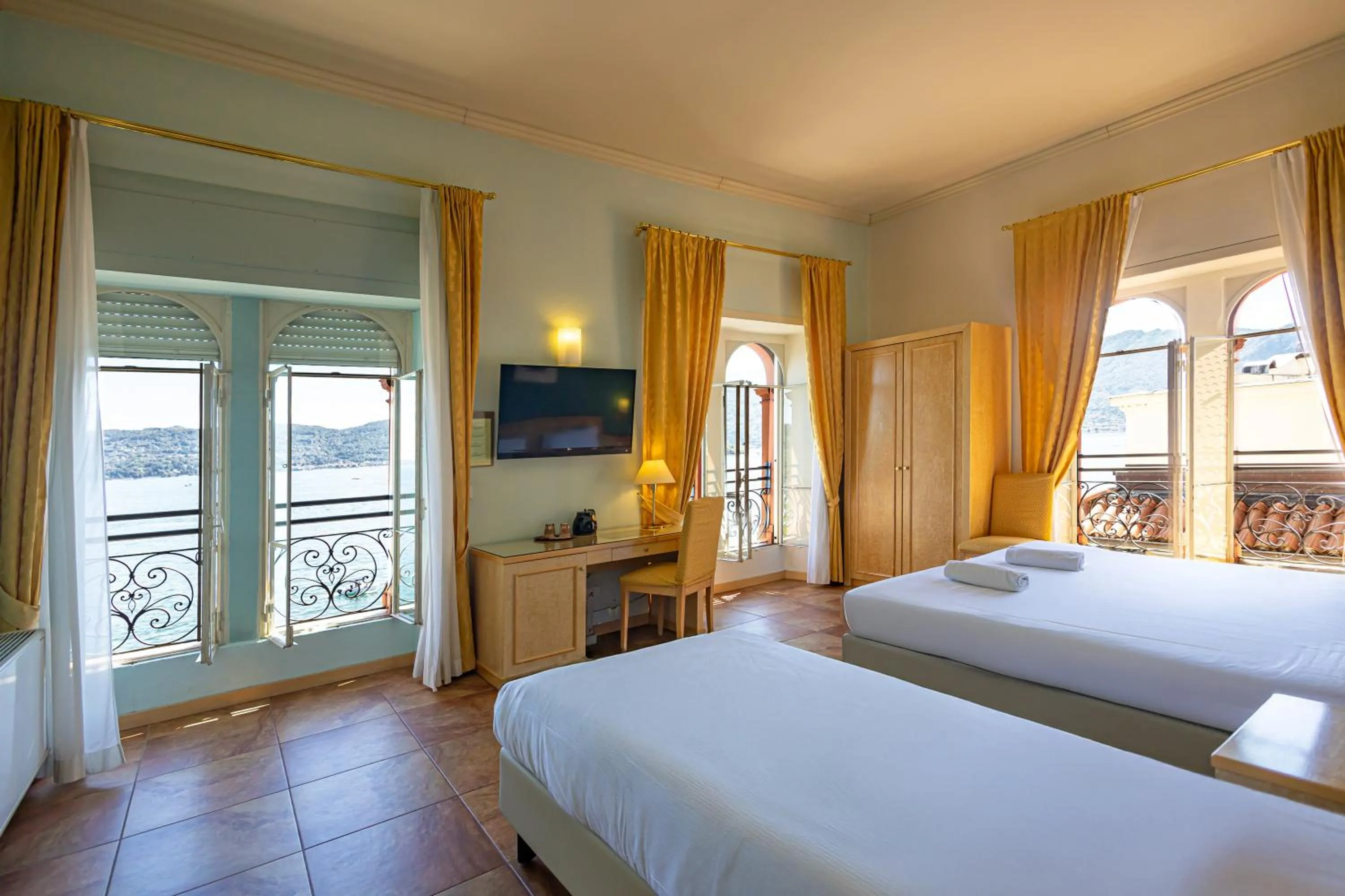 Bed in LVG Hotel Collection - Belvedere San Gottardo