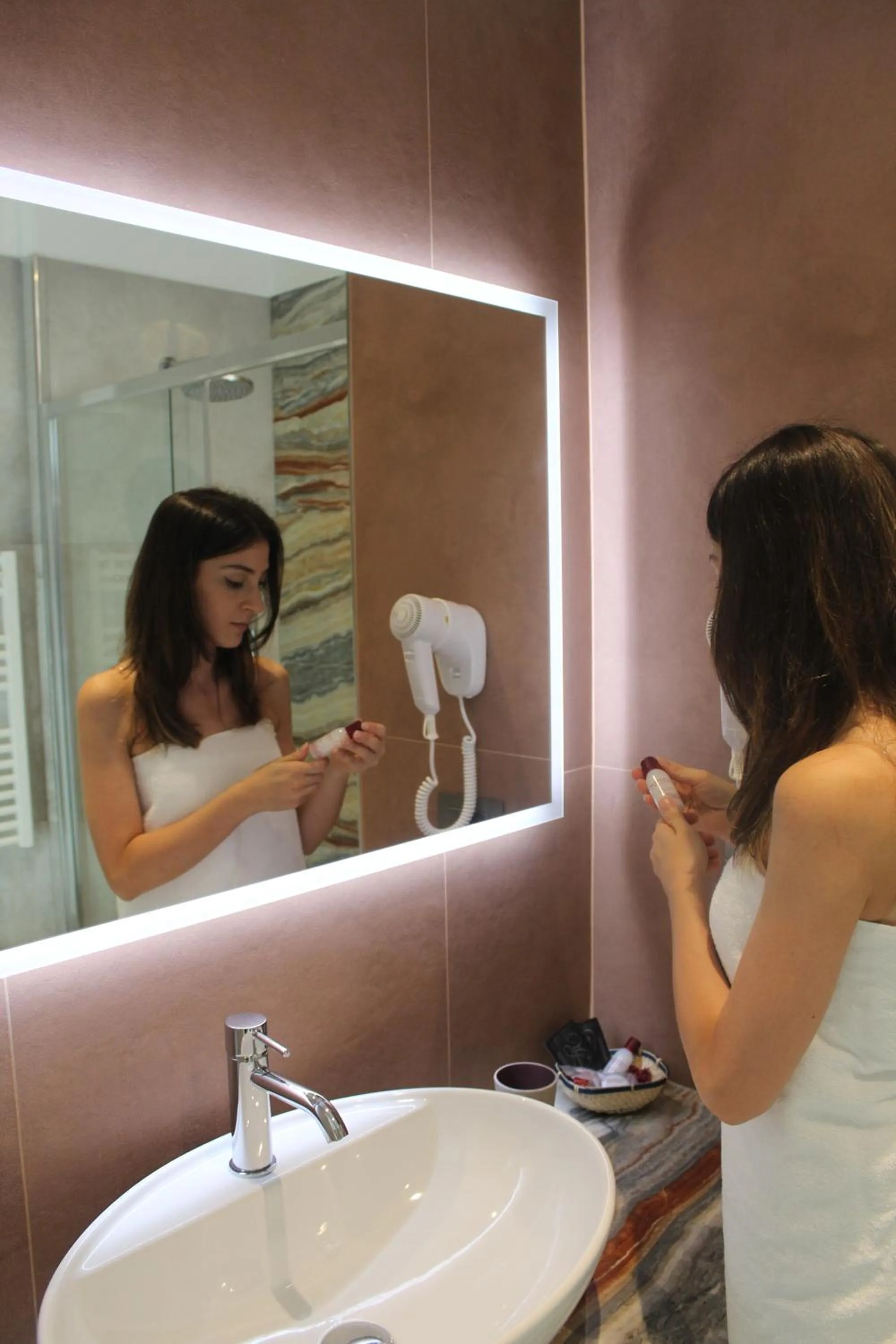 Bathroom in B&B Primrose Residence Hotel