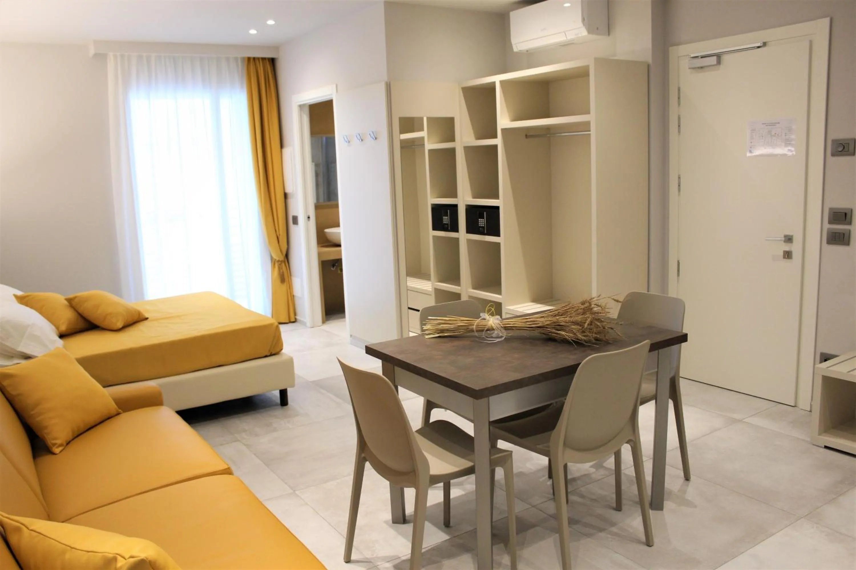 Bed in B&B Primrose Residence Hotel